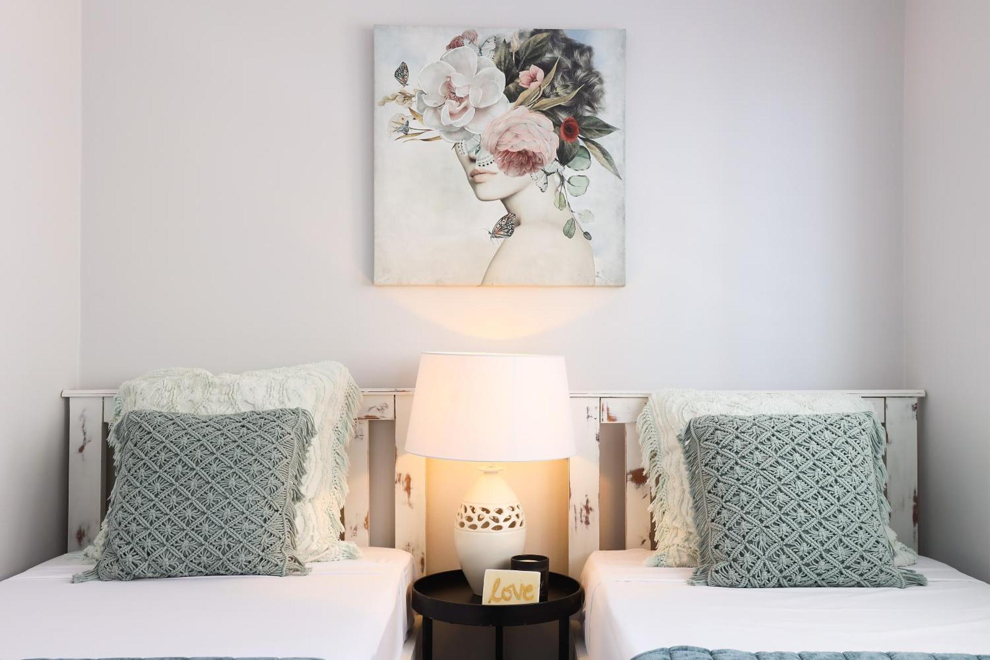 Salty Joe's Beachfront Retreat Gold Coast