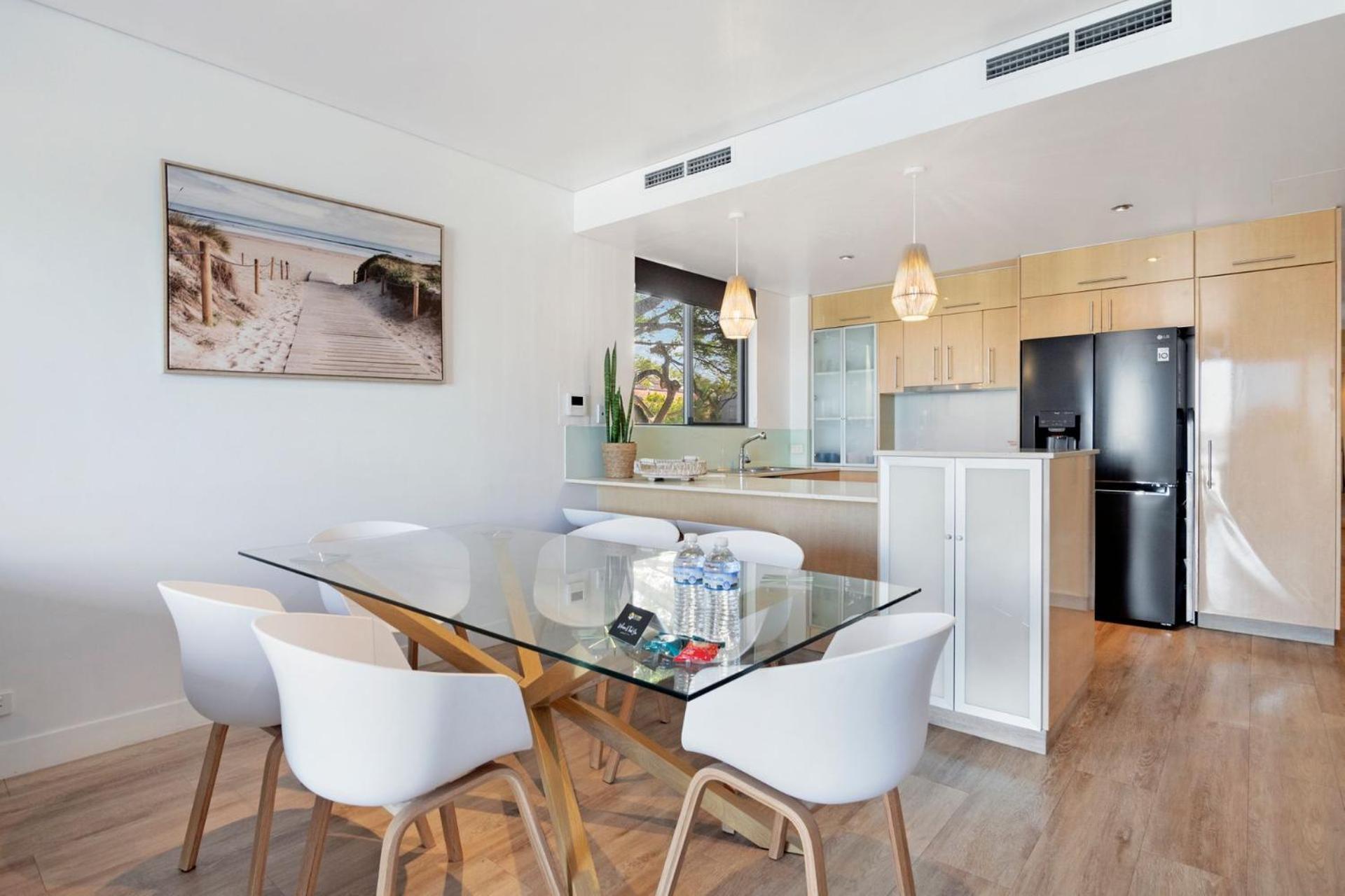 Waterfront Oasis In Runaway Bay - Coasthm Gold Coast
