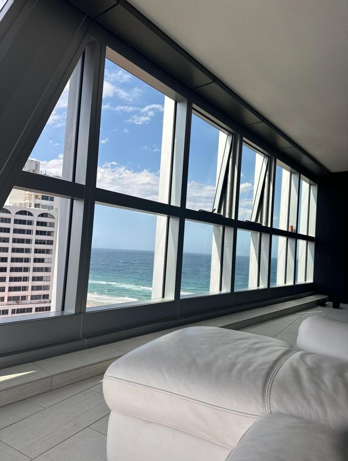 Jewel Private Beachfront Residences Apartment