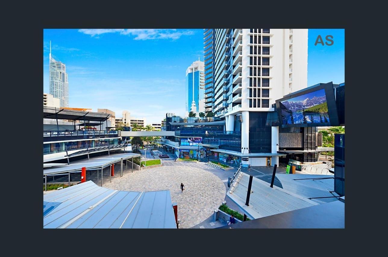 Circle On Cavill - Private - Apartment Gold Coast