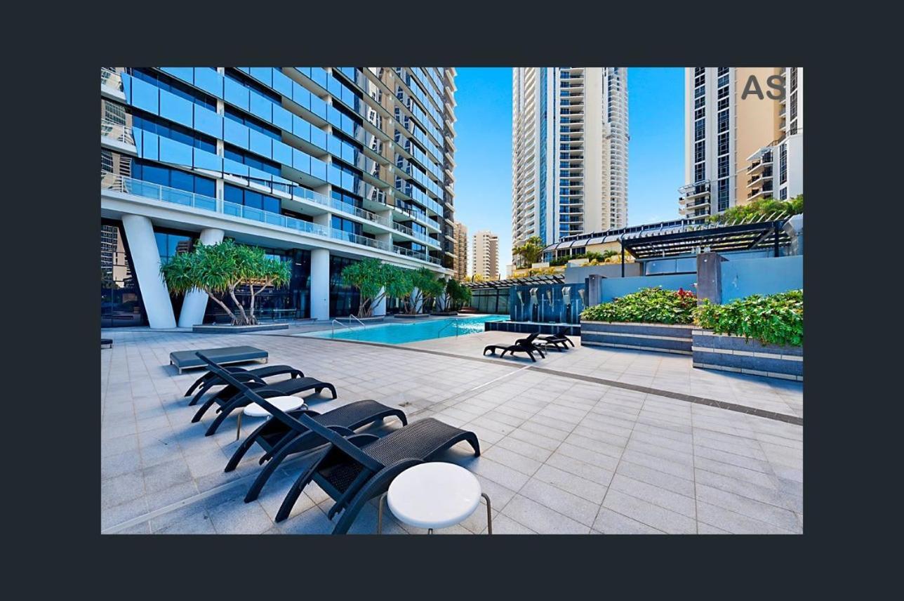 Circle On Cavill - Private - * Gold Coast