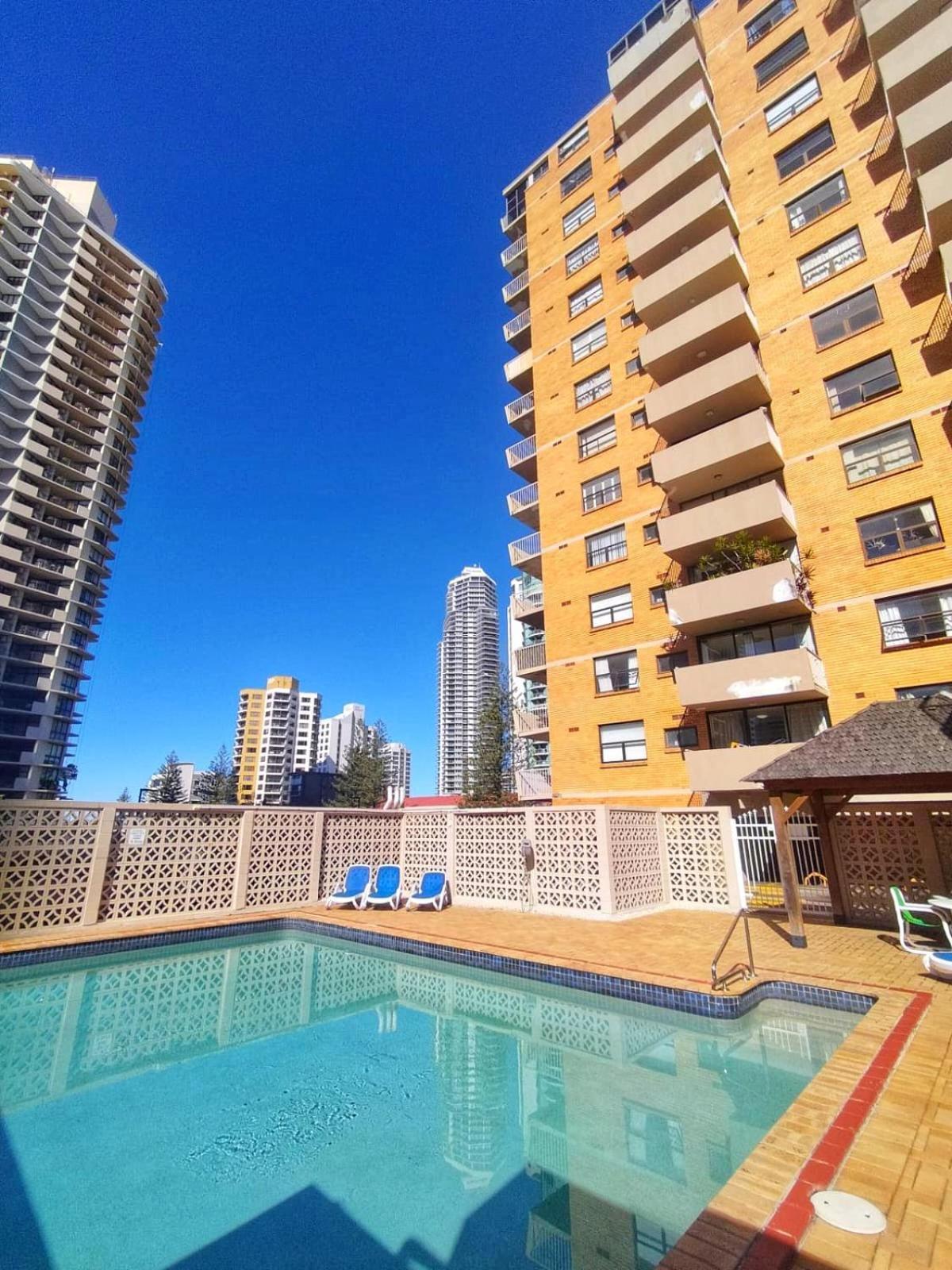 Surfers Private Apartment Gold Coast