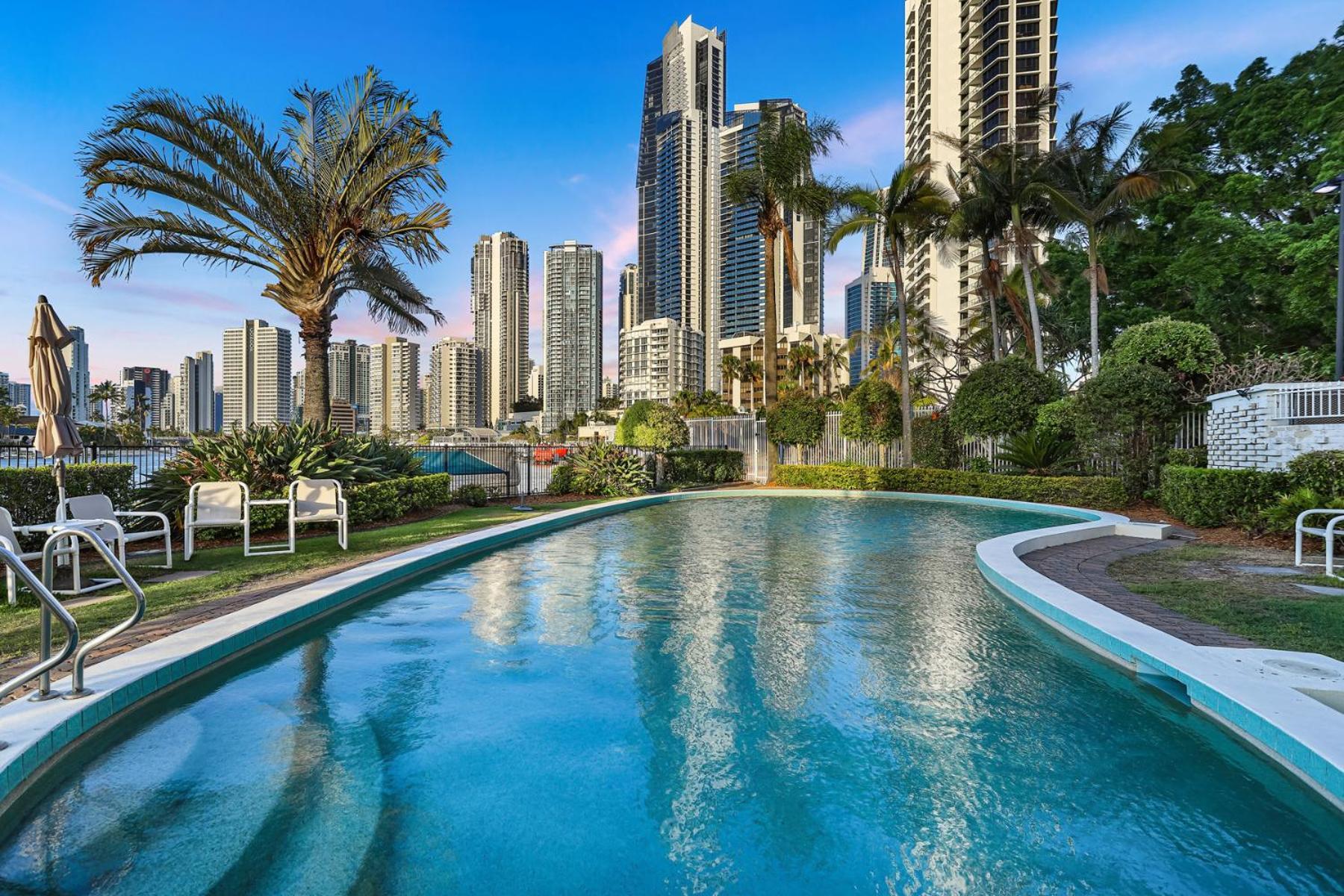 Amazing Water Views Surfers Paradise * Gold Coast