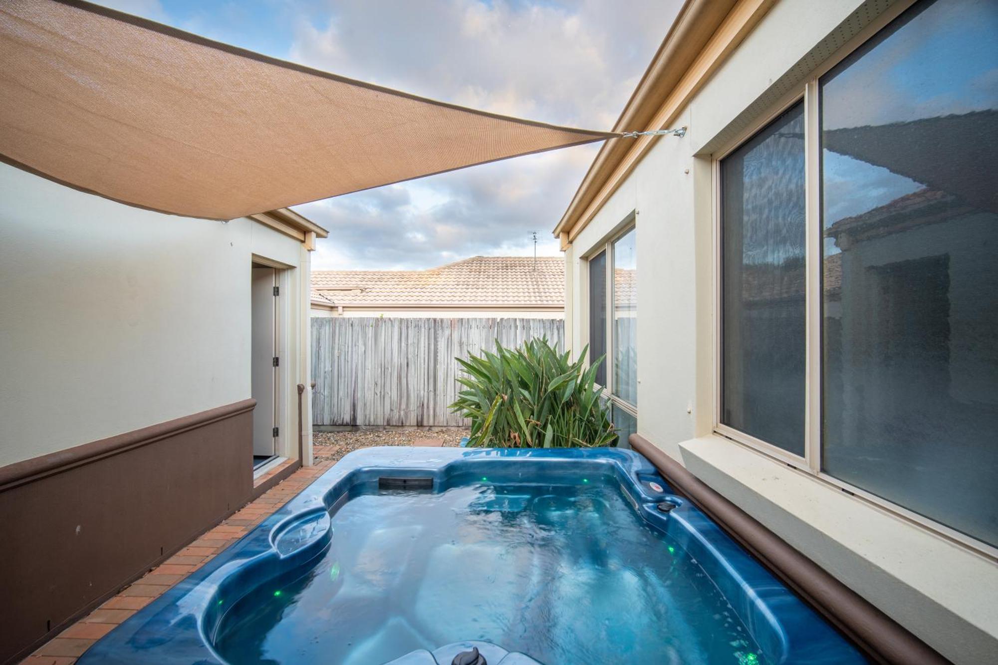 Family Friendly 4 Bedroom House Close To Parks Holiday home *