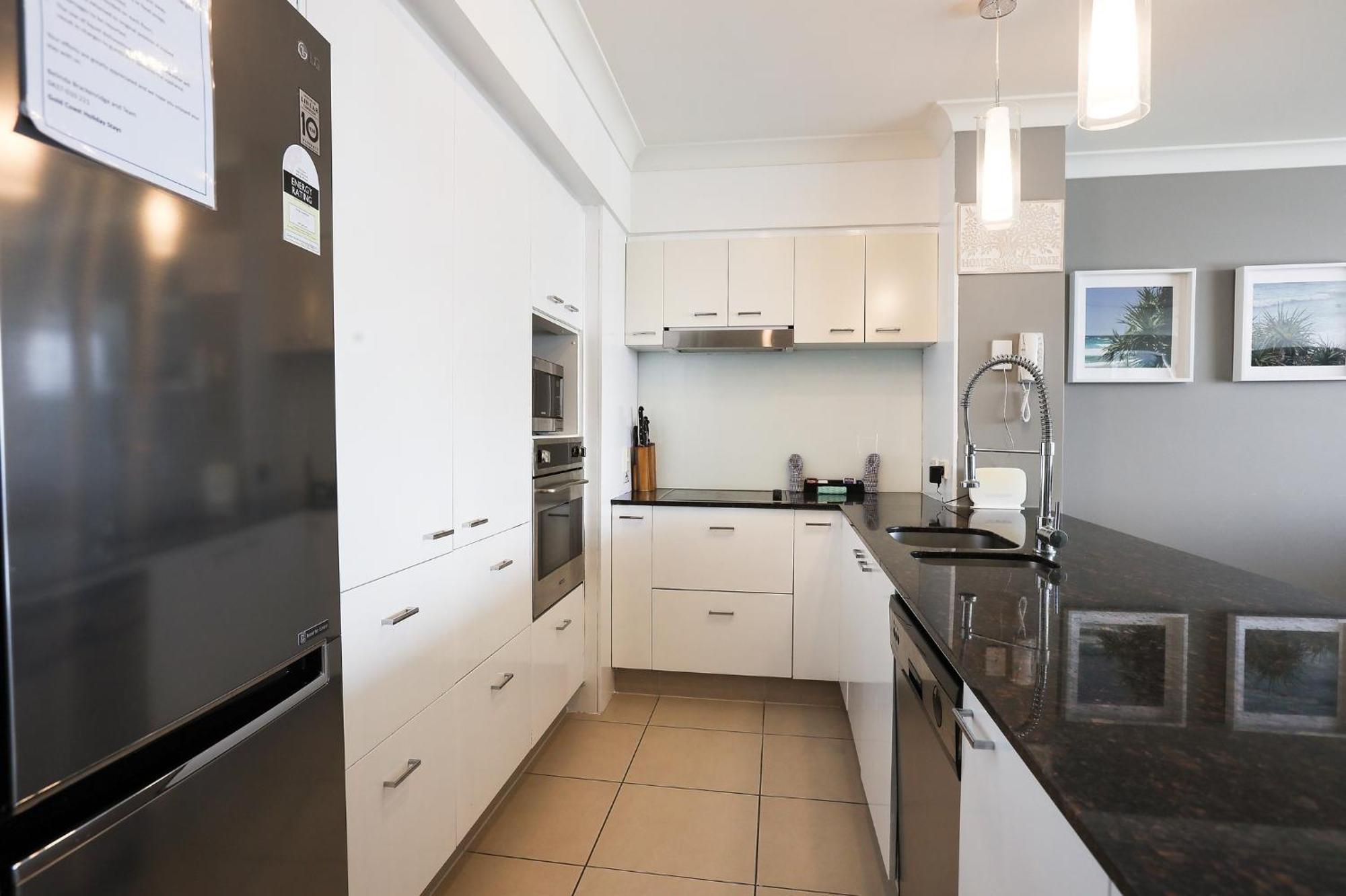 Chevron Renaissance Managed By Gchs Apartment Gold Coast