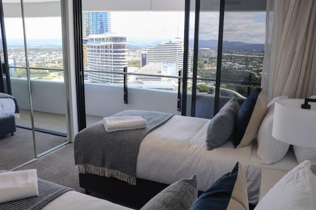 Modern Luxury With Breathtaking Ocean Views Gold Coast