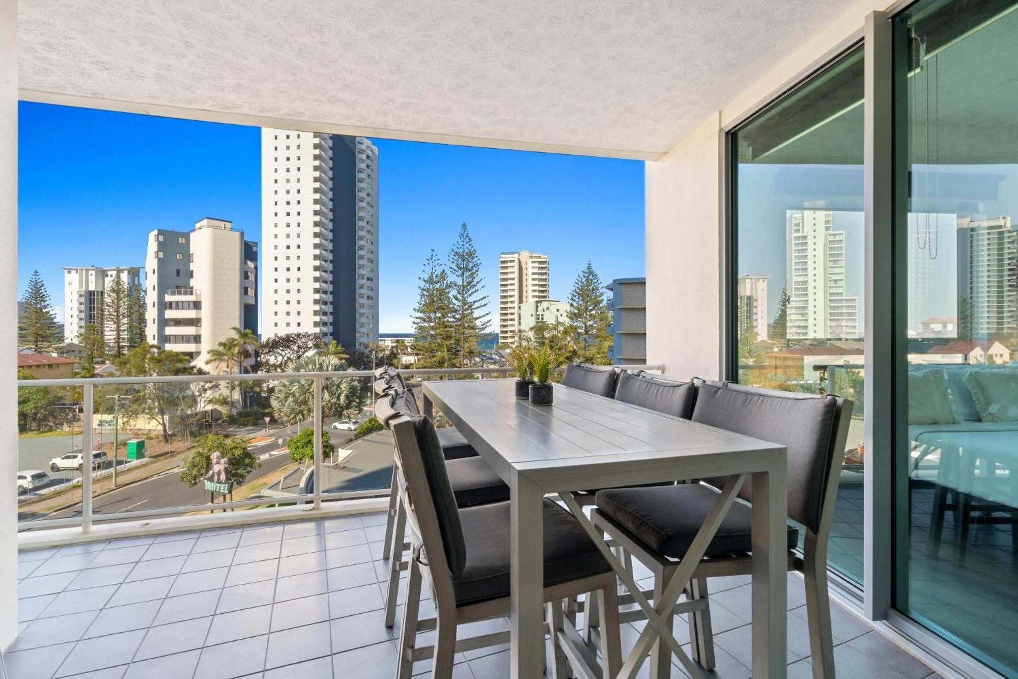 Wings - Qstay Apartment Gold Coast