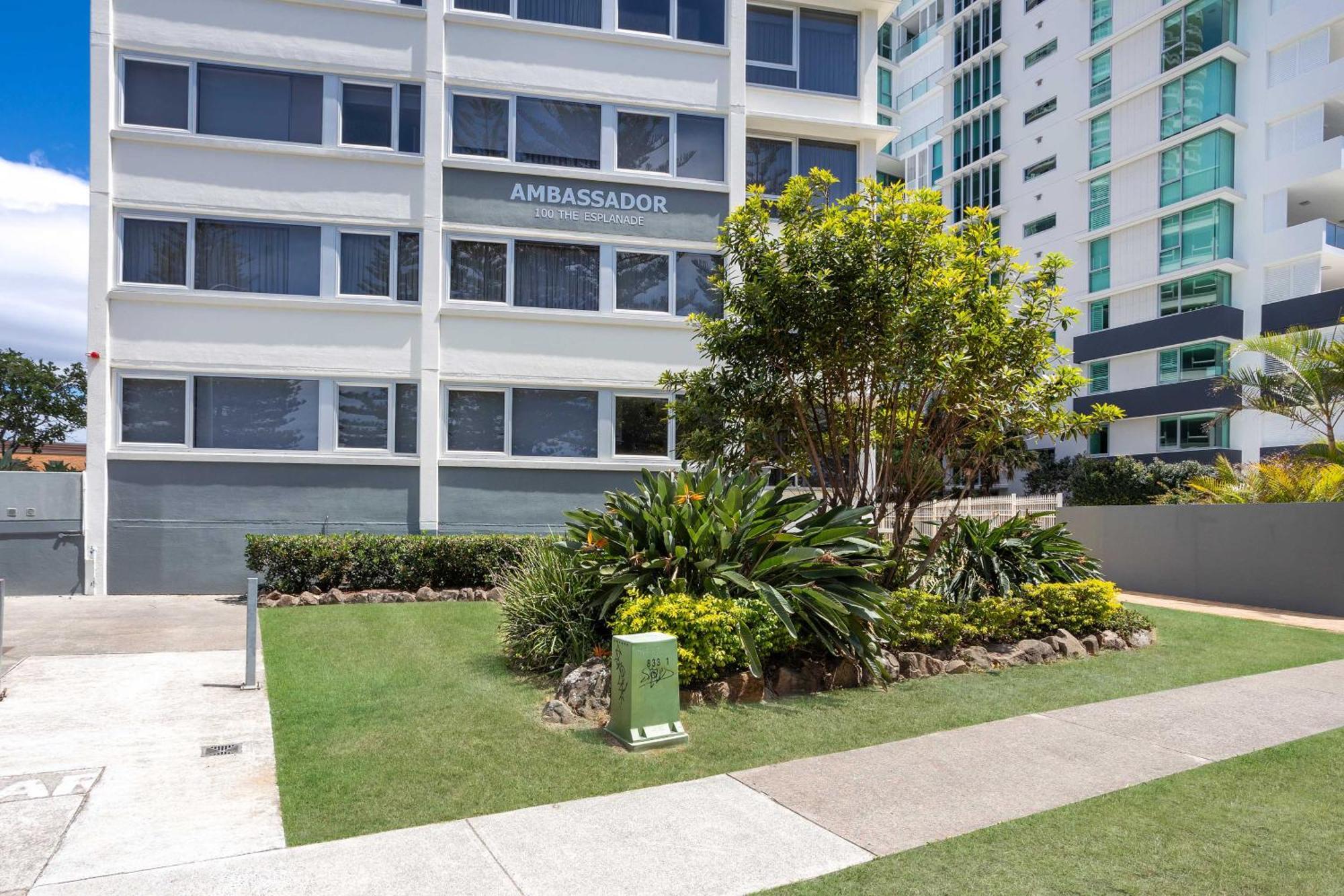 Apartment Ambassador Beachfront - Hosted By Burleigh Letting Gold Coast