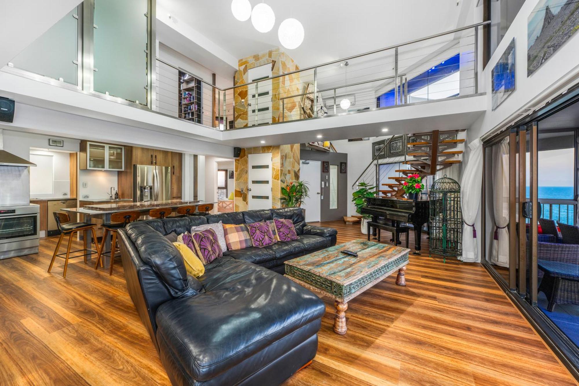 Burleigh Esplanade Aparthotel 4*