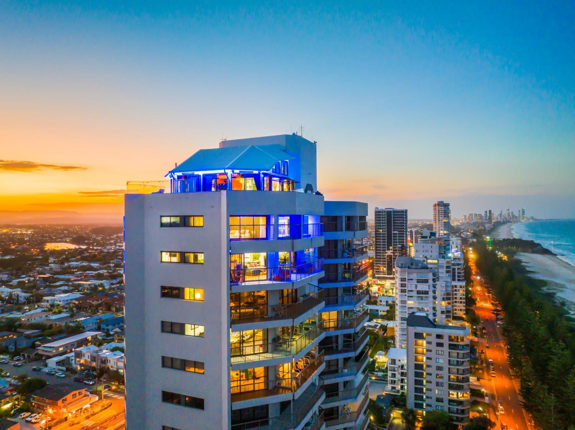 Burleigh Esplanade 4*