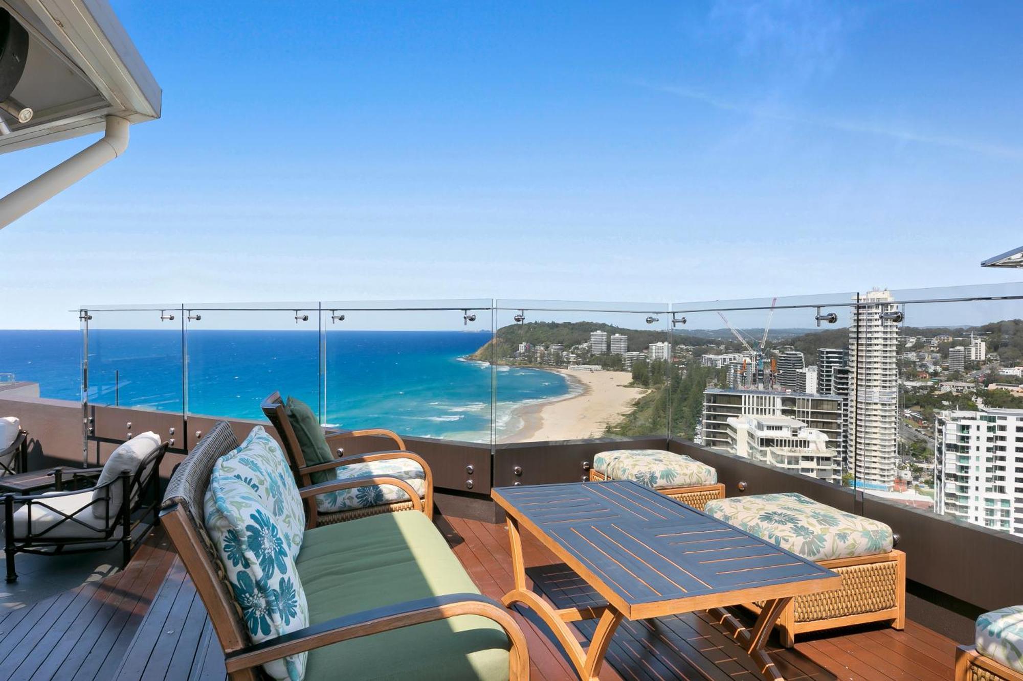 Burleigh Esplanade Gold Coast