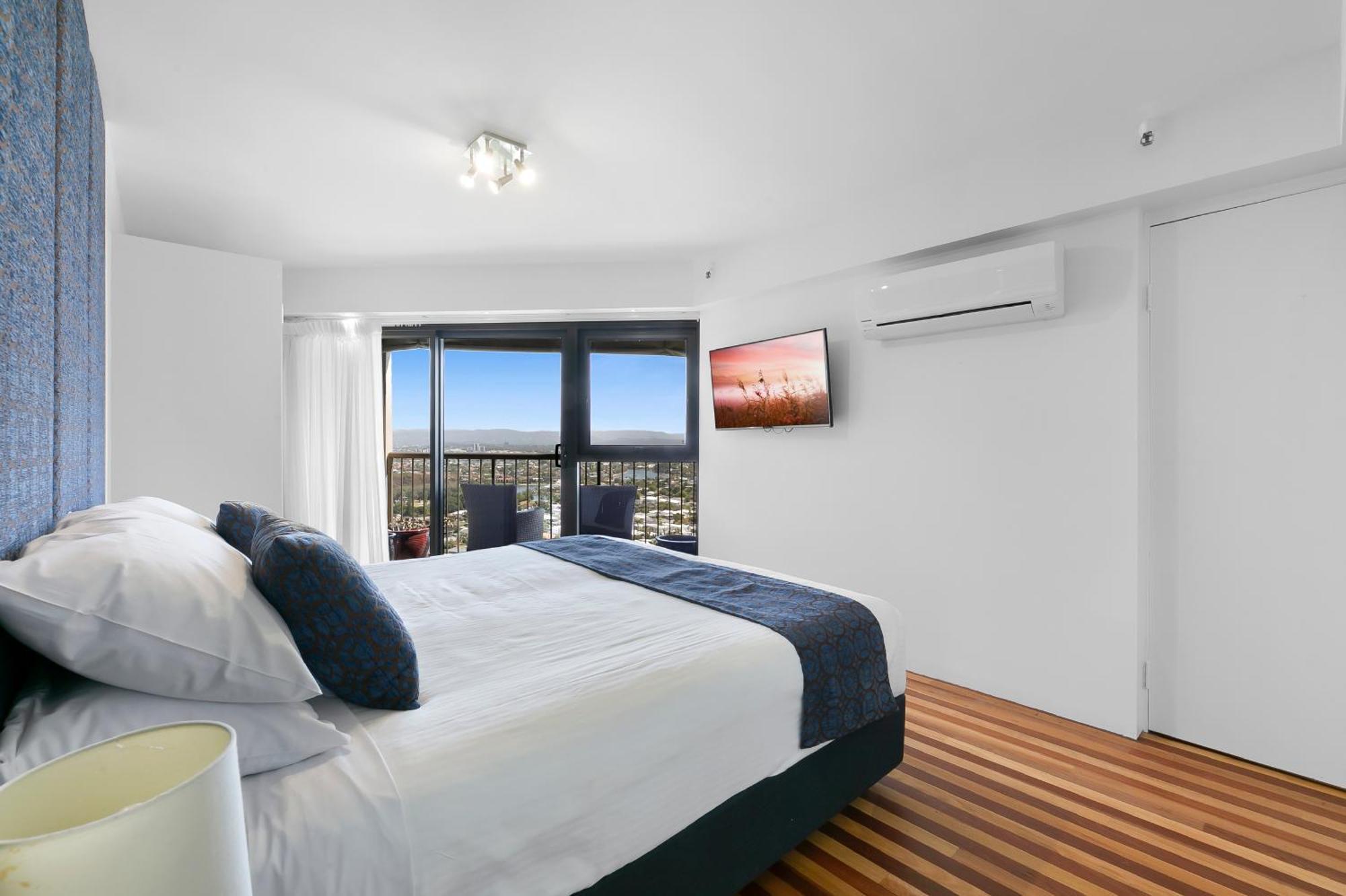 Aparthotel Burleigh Esplanade 4*