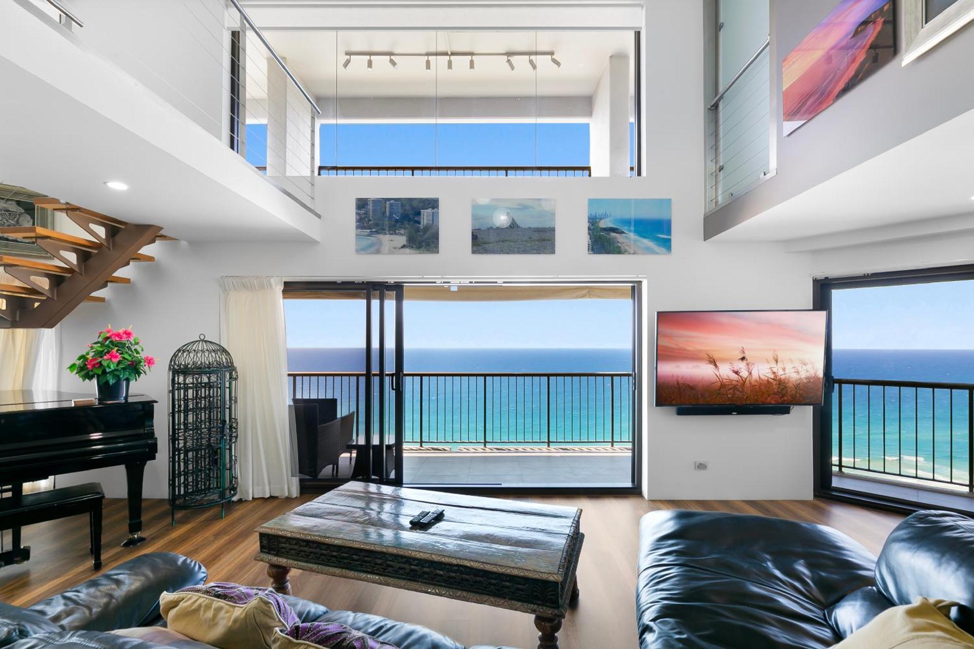 Burleigh Esplanade Aparthotel