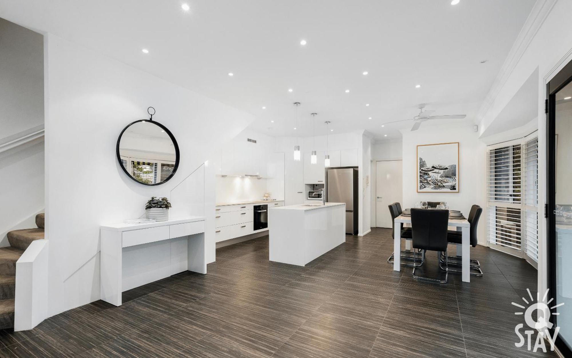 3 Bedroom Villa's In Surfers Paradise - Q Pousada