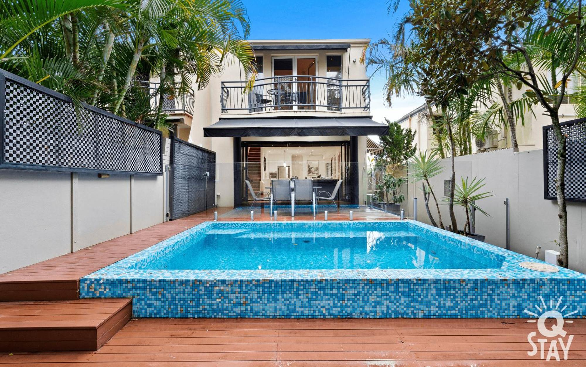 Pousada 3 Bedroom Villa's In Surfers Paradise - Q