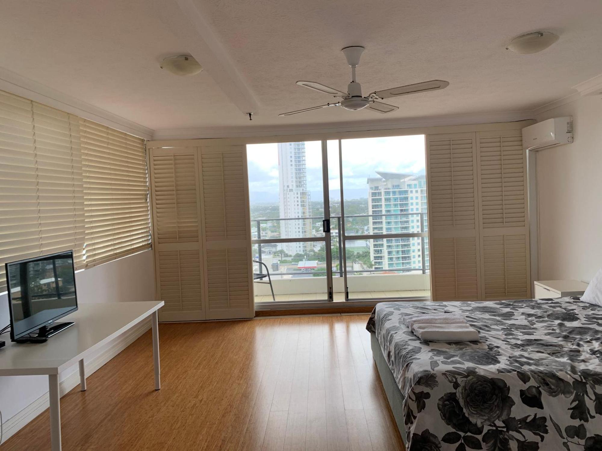 Aparthotel The Penthouses 4*