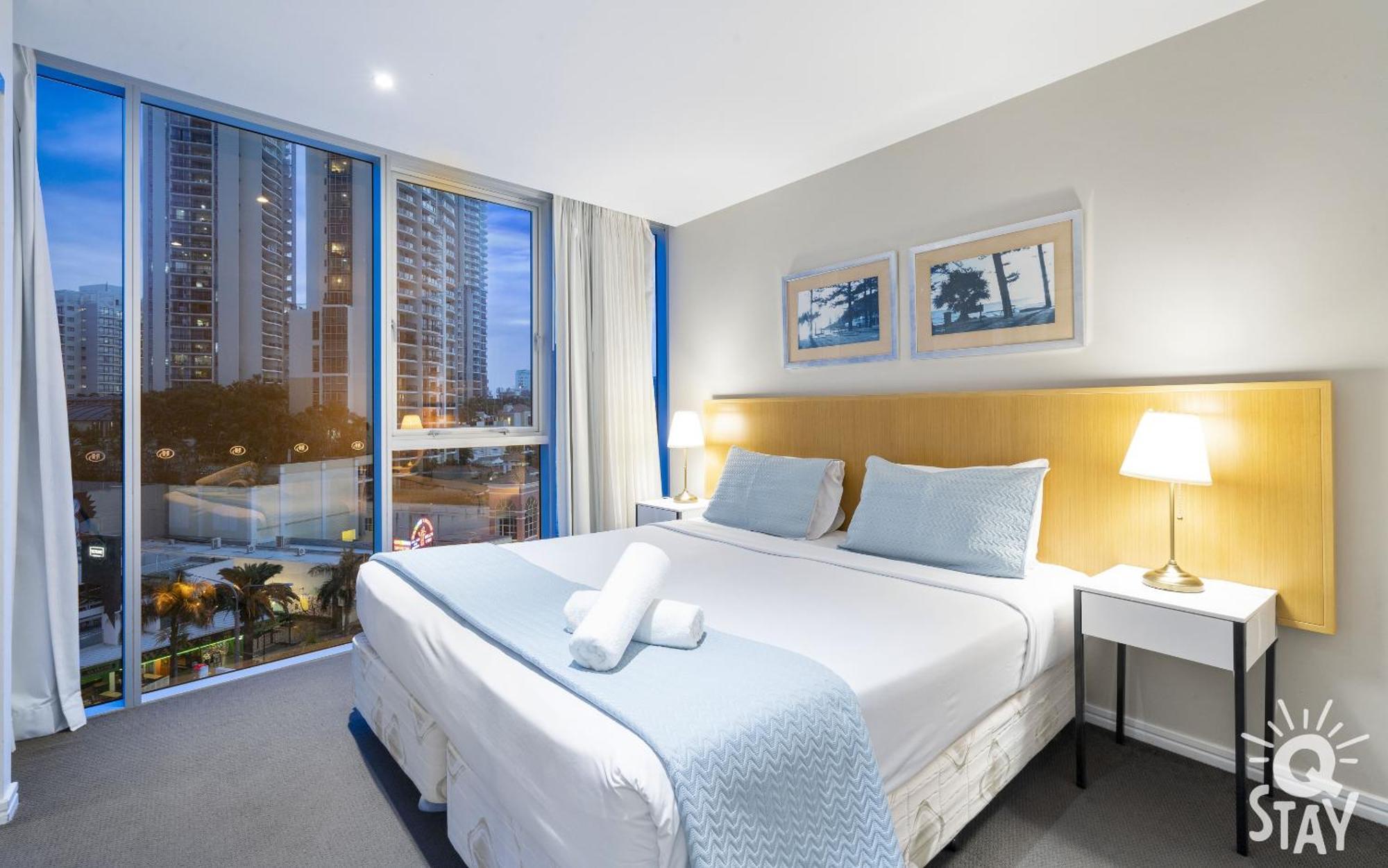 H Residences - Qstay