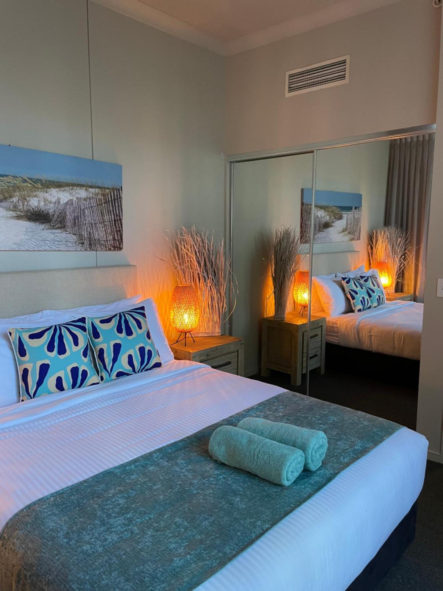 Milhaven At Chevron Renaissance Tower Gold Coast
