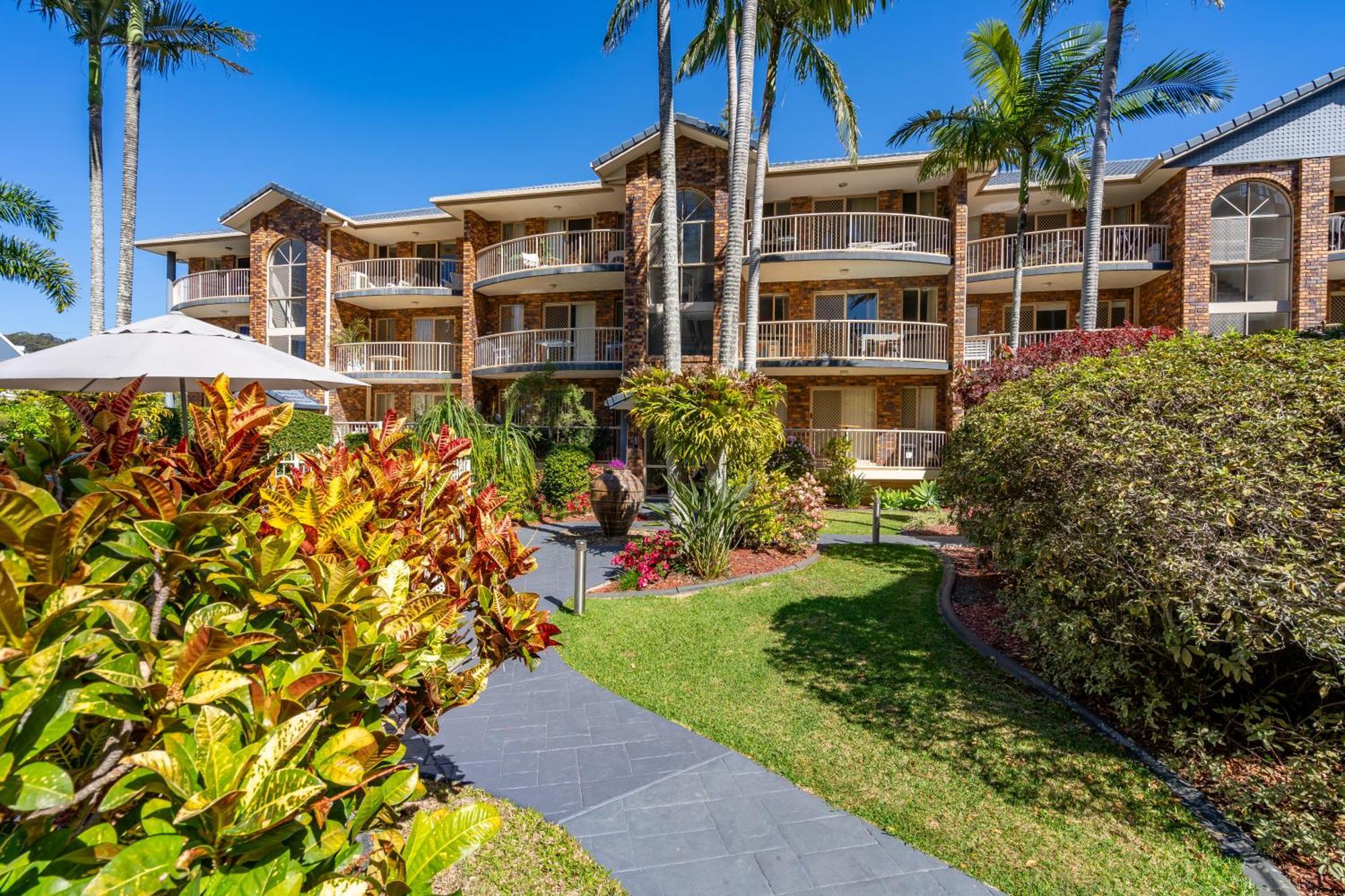 Oceanside Cove 4*