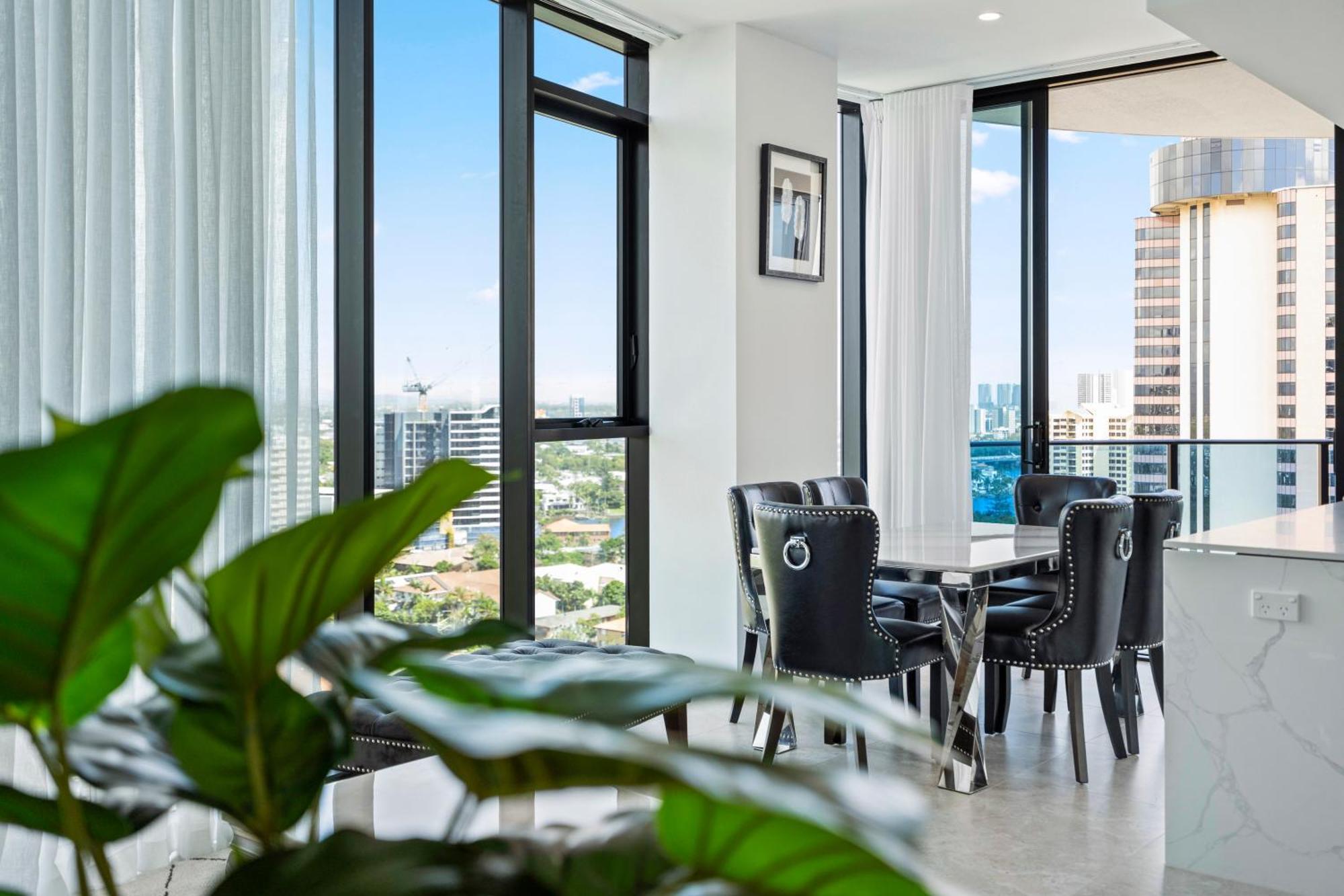 Apartment The Gallery Pure Luxary Sleeps 6 - Optimise Gold Coast