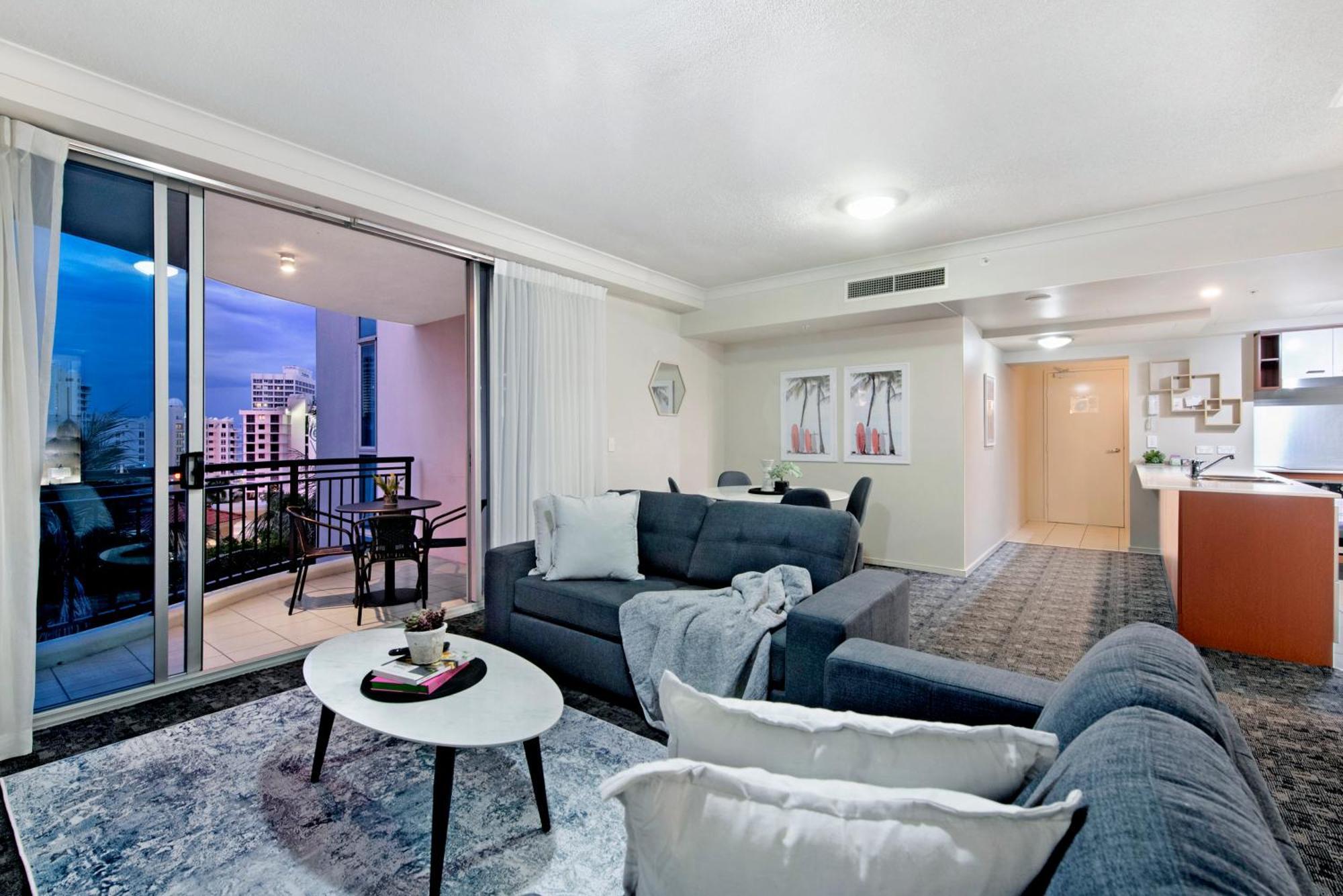 Apartment Chevron Renaissance - Self Contained & Privately Managed