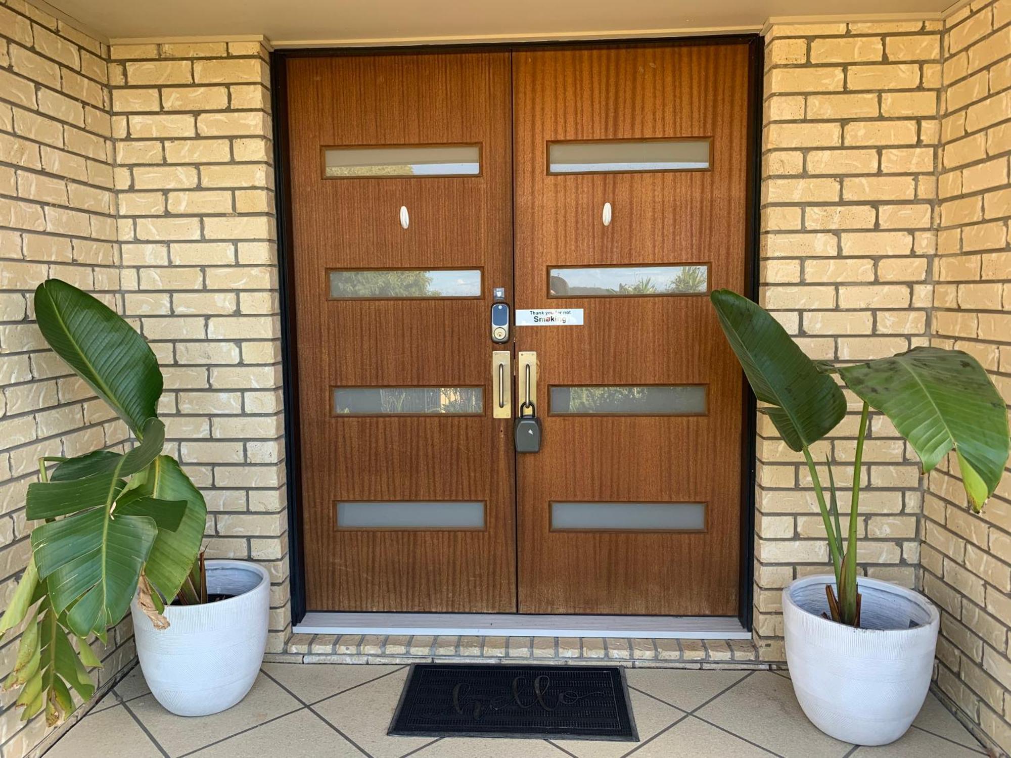 Uninterrupted Uphill View & Big Pool Holiday home Gold Coast