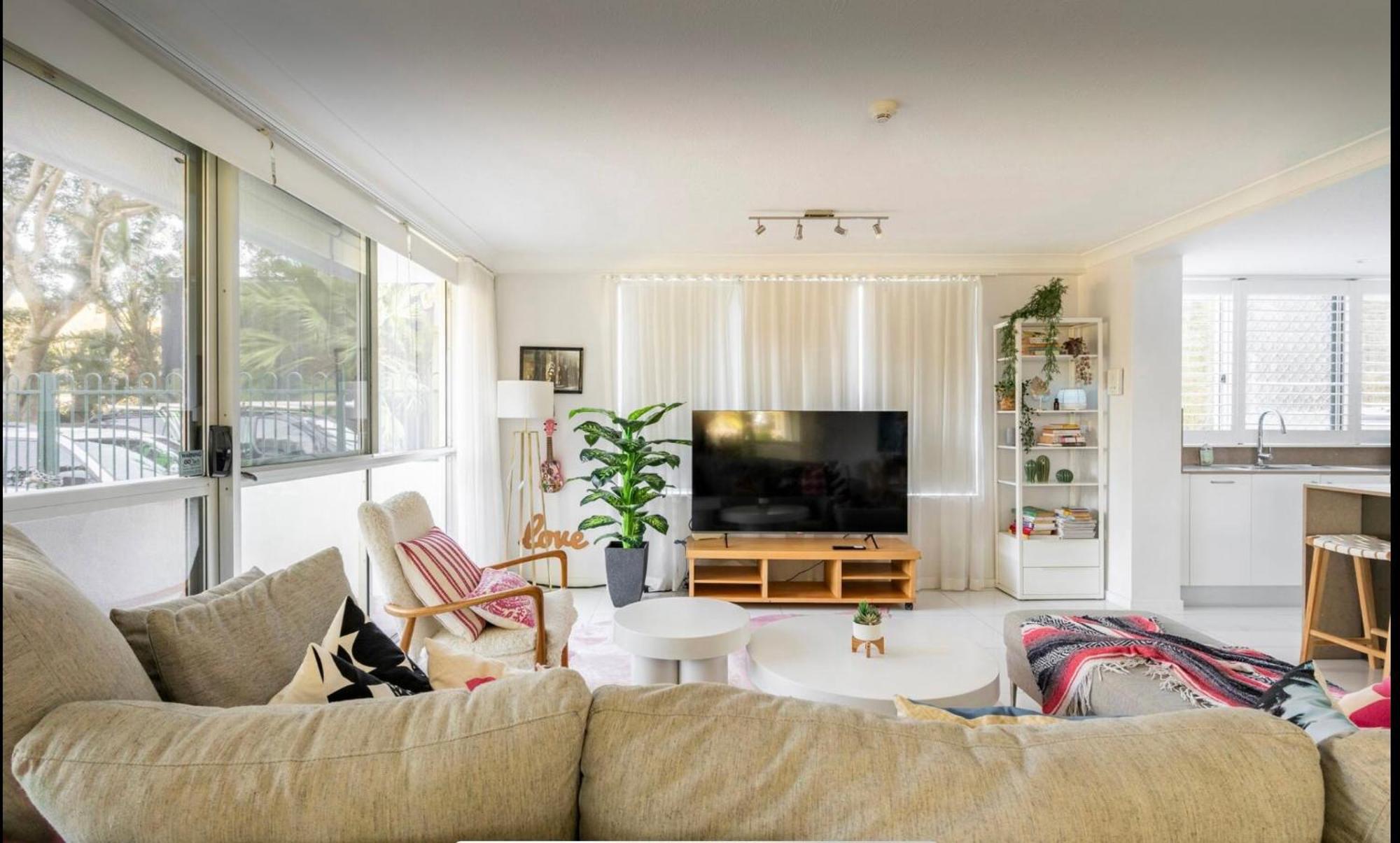 Beachside Beauty At Burleigh Pavilion! Apartment