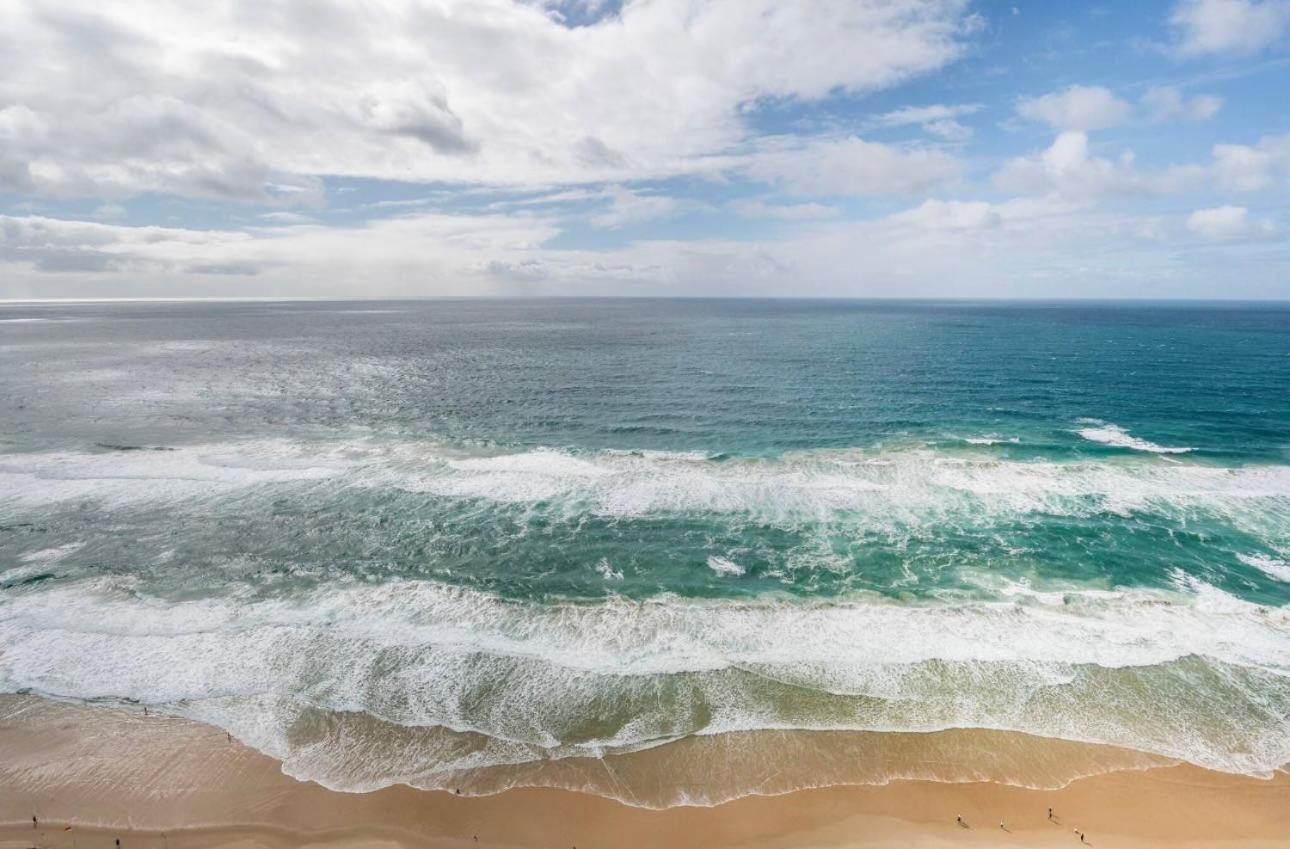 The Imperial--unobstructed Forefront Seascape-sub Penthouse! *