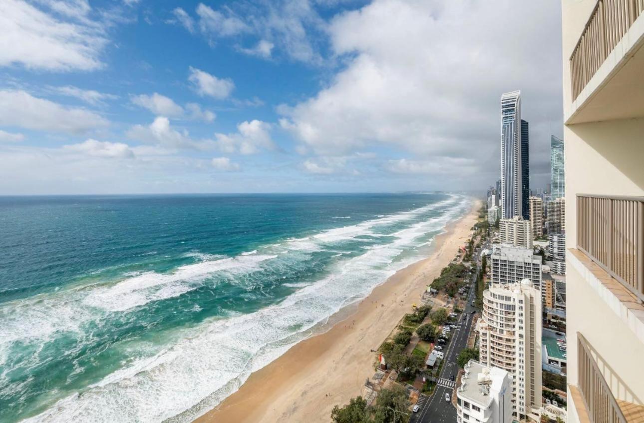 The Imperial--unobstructed Forefront Seascape-sub Penthouse! Gold Coast