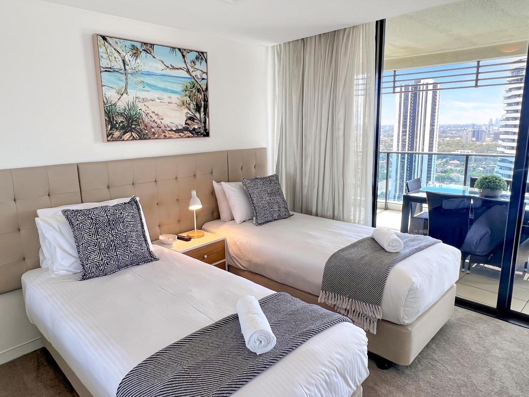 Oracle 28th Floor Tower 2 Ocean Views! - Gc Getaways Apartment Gold Coast