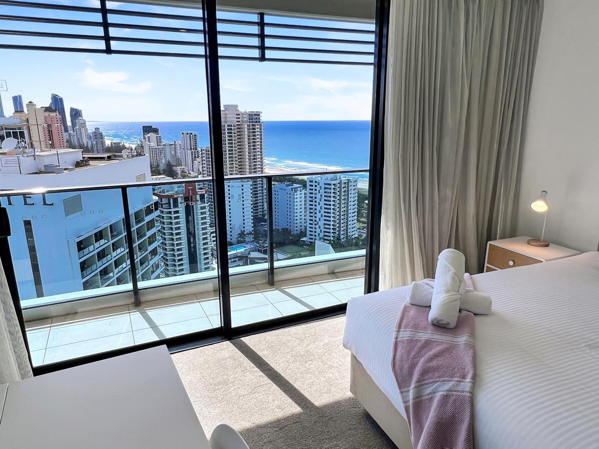 Oracle 28th Floor Tower 2 Ocean Views! - Gc Getaways