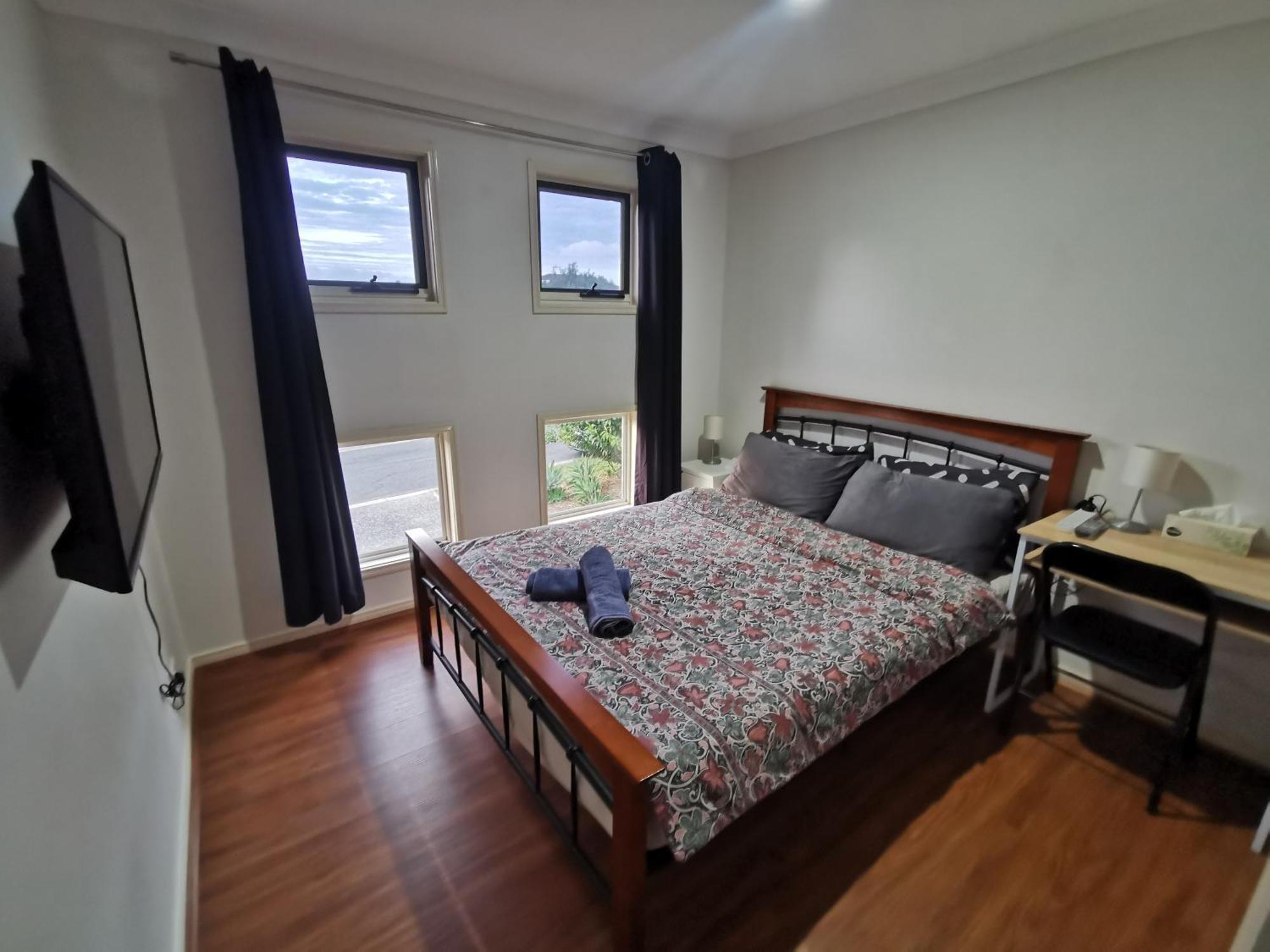 Shared House With Other Guests Near Shopping Center And Theme Parks