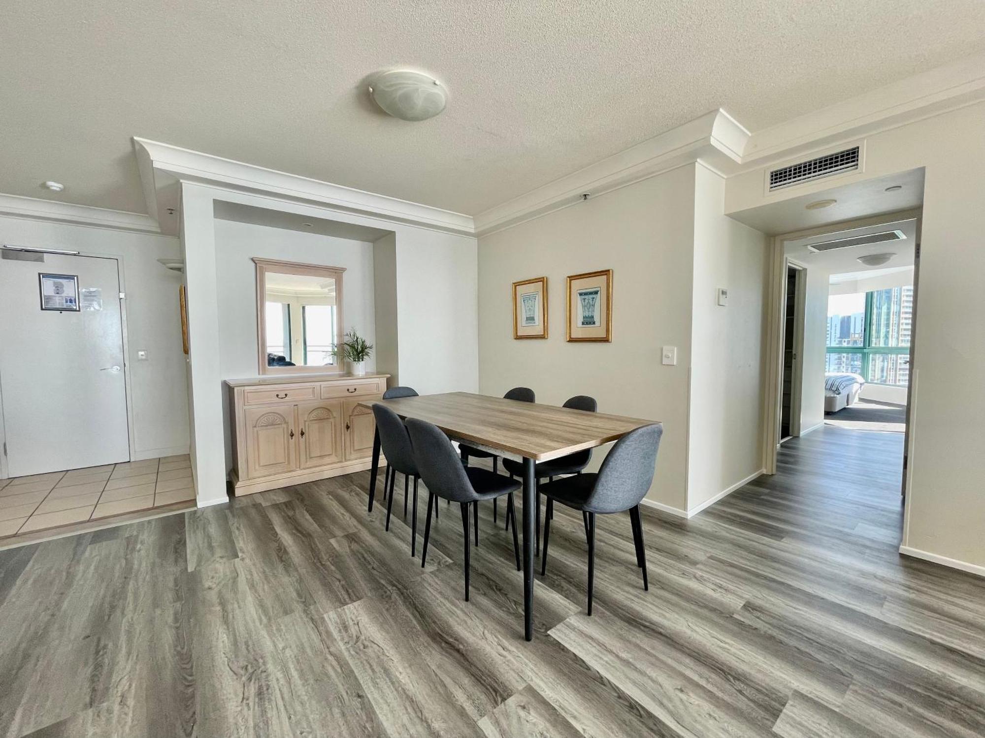 Apartment Crown Towers *