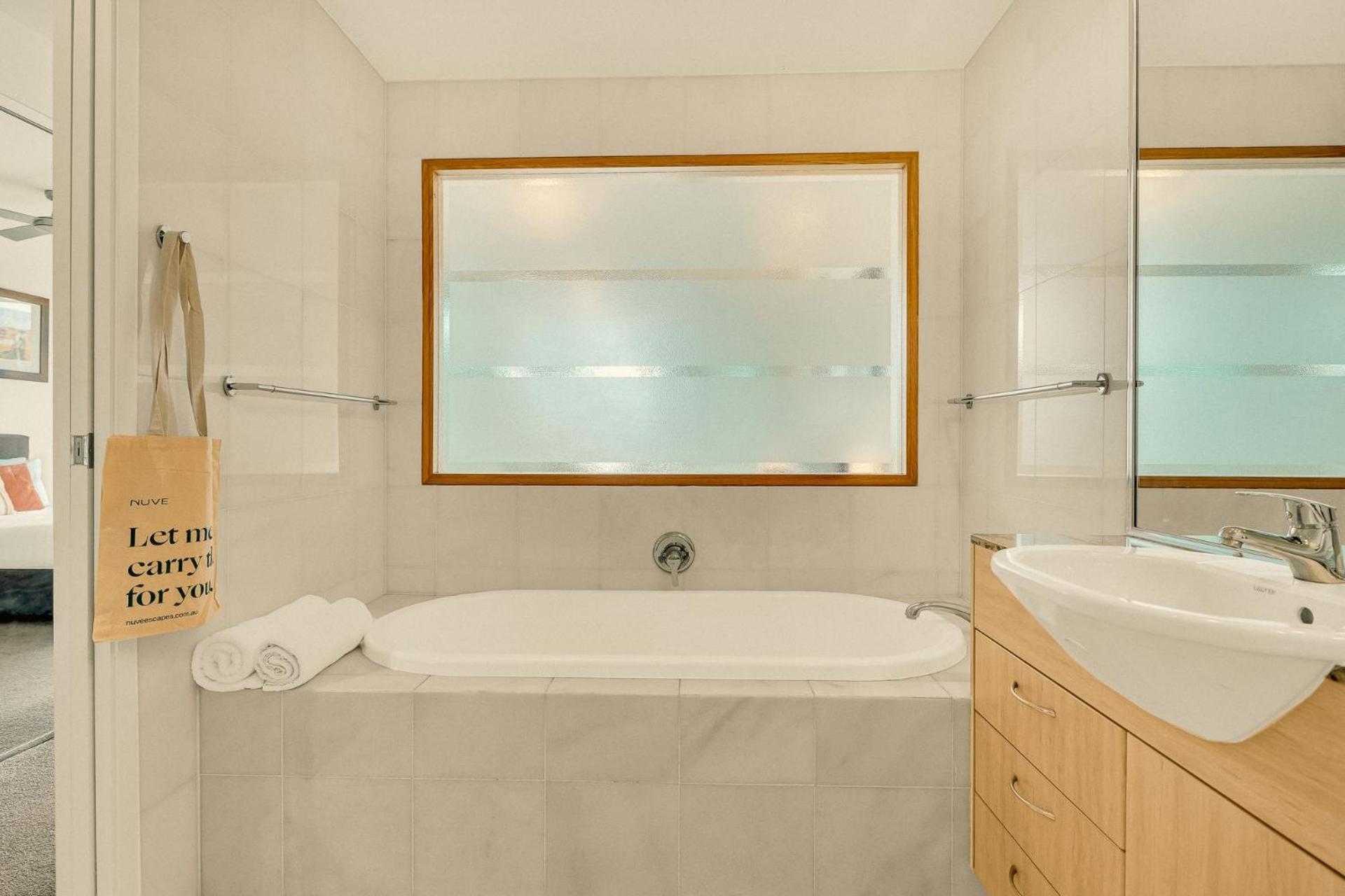 Waves 203 On Currumbin Gold Coast