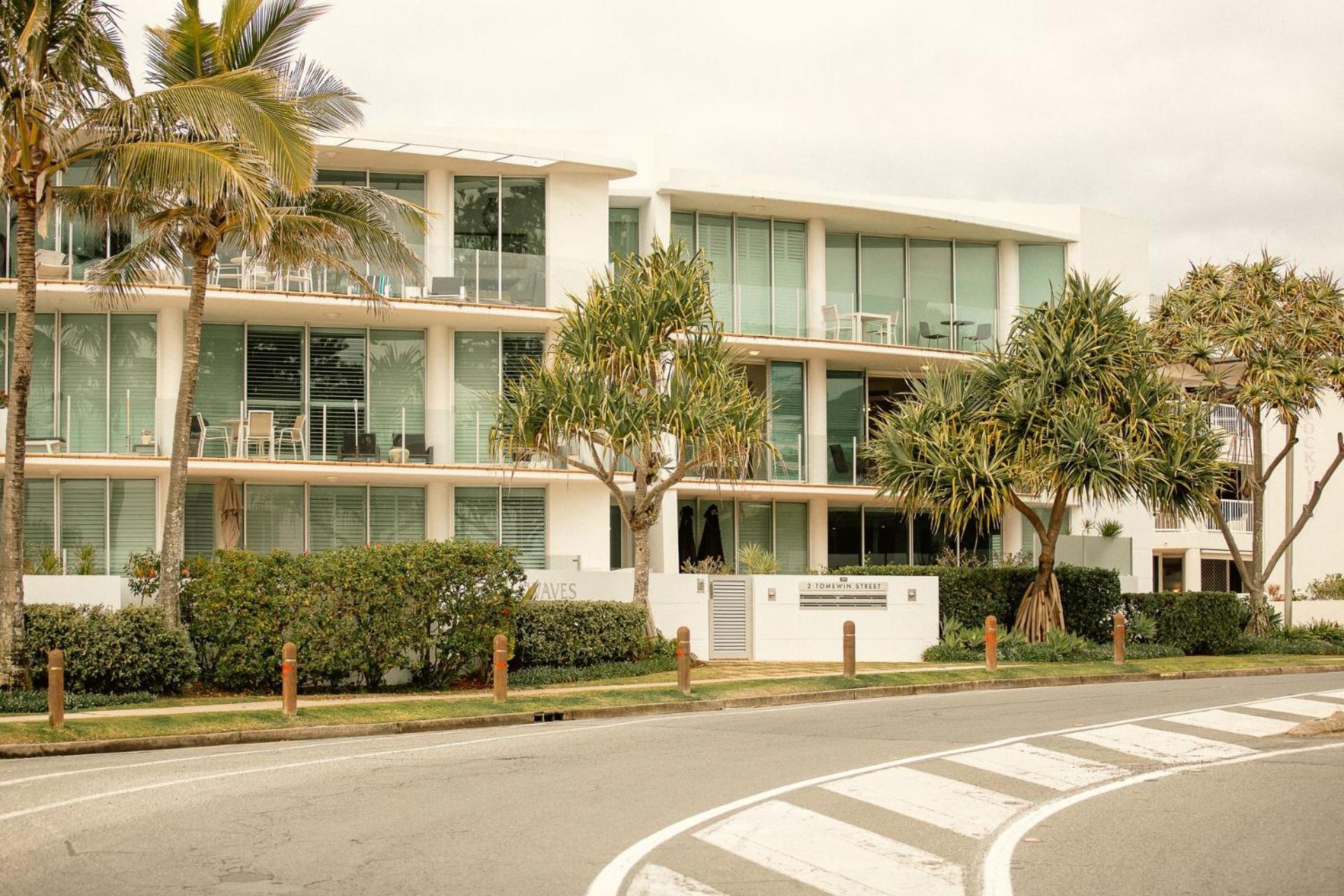 Waves 203 On Currumbin *