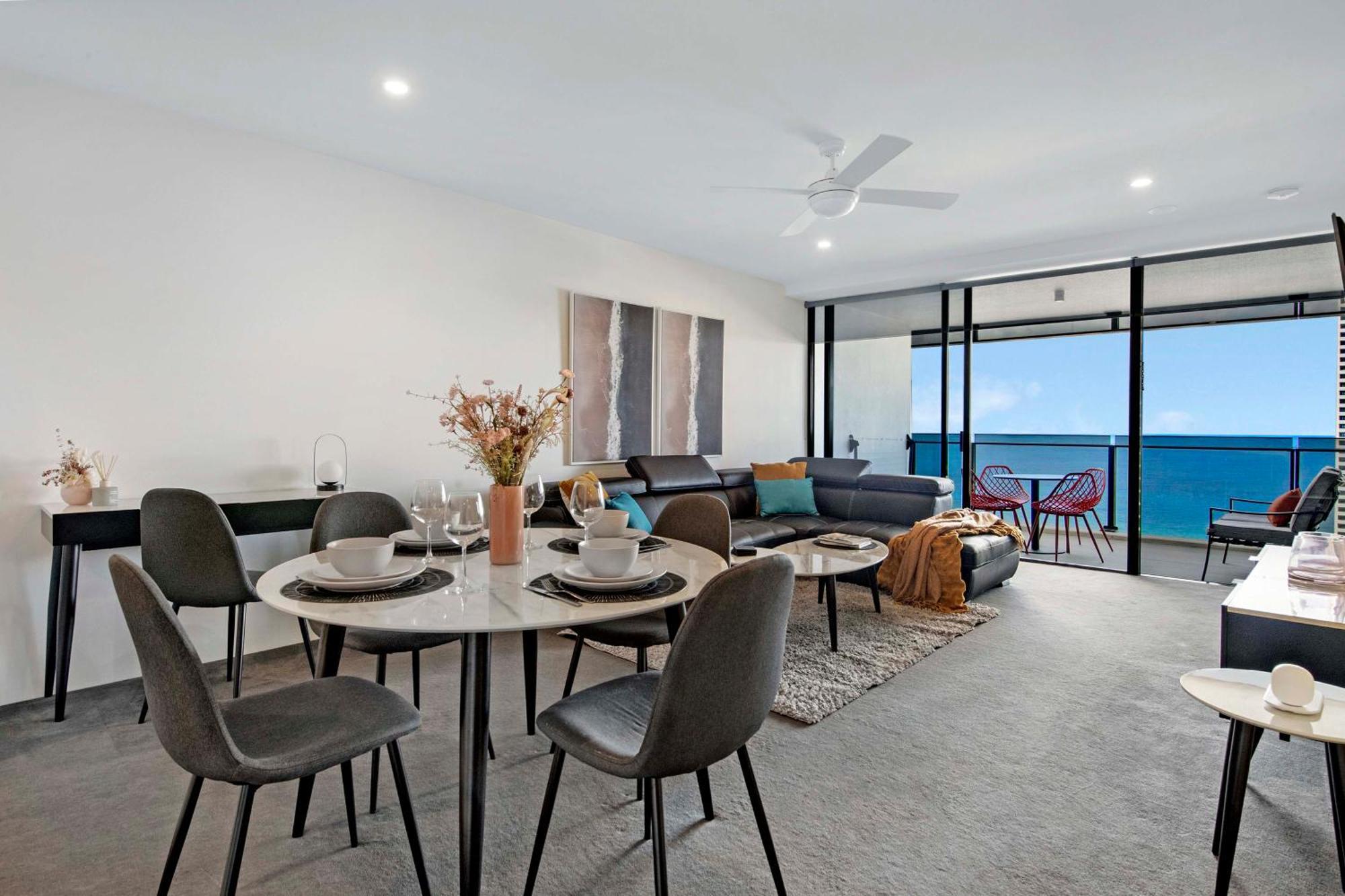 Ocean View With Balcony - Circle On Cavill - Location! - Self Contained & Privately Managed Apartment *