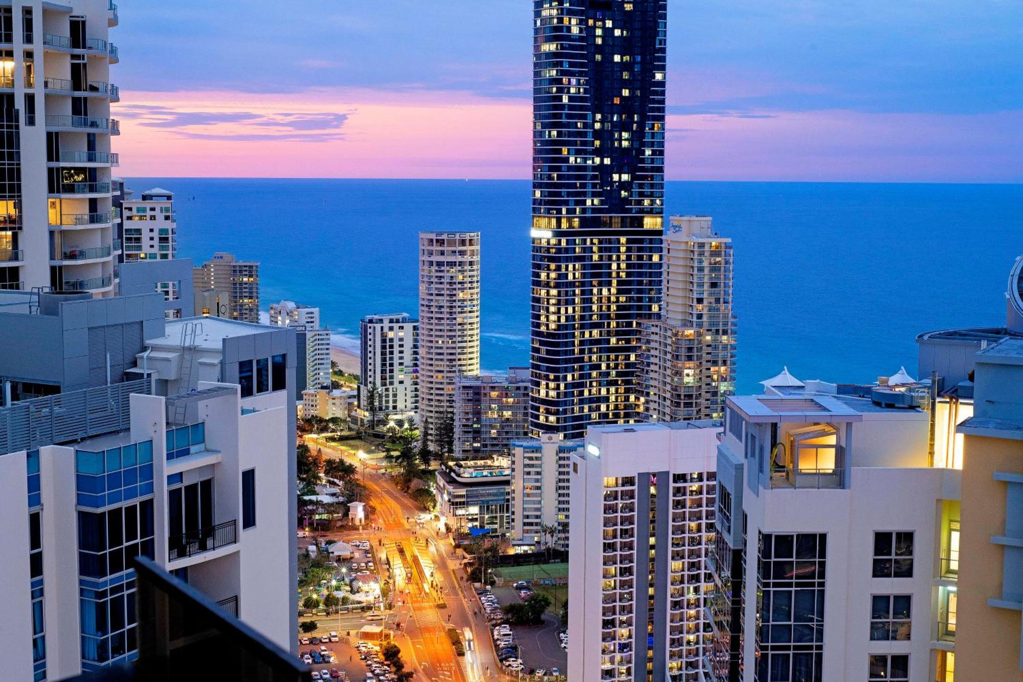 Ocean View With Balcony - Circle On Cavill - Location! - Self Contained & Privately Managed Apartment *