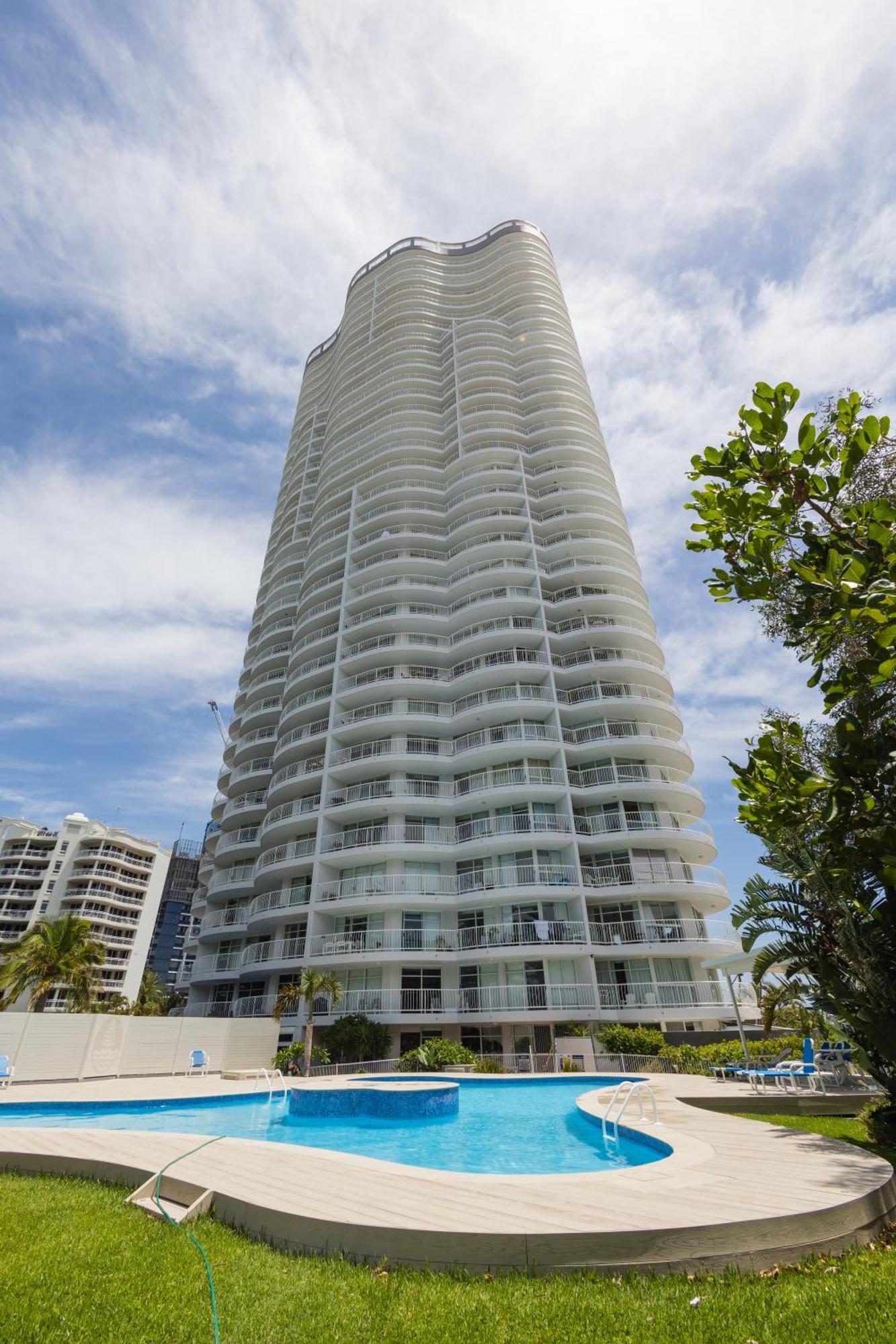 Burleigh Surf