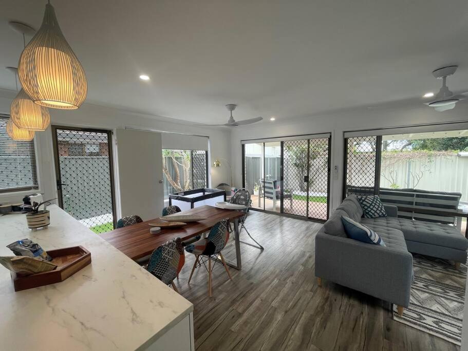 Seabreeze On Mermaid Beach/ Broadbeach Gold Coast