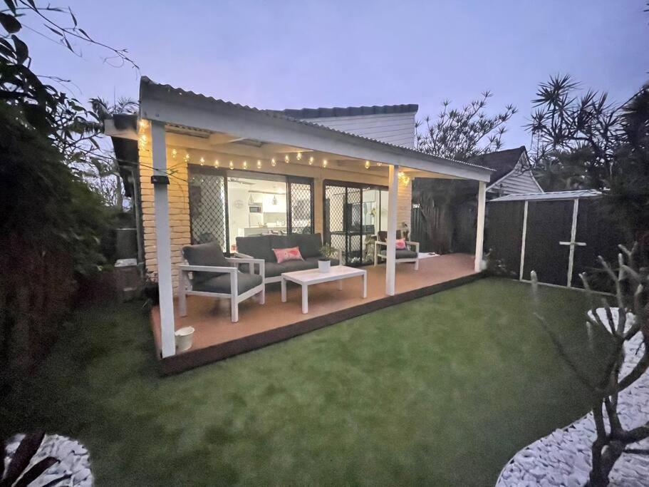 Seabreeze On Mermaid Beach/ Broadbeach Villa