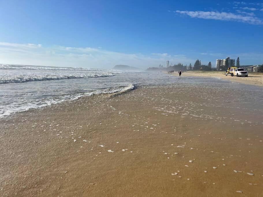 Seabreeze On Mermaid Beach/ Broadbeach Villa