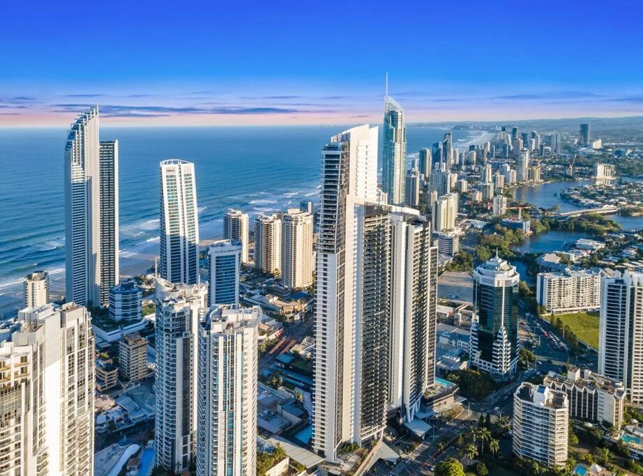 Exclusive Circle On Cavil Sub-penthouse Luxury - Hosted By Coastal Letting * Gold Coast
