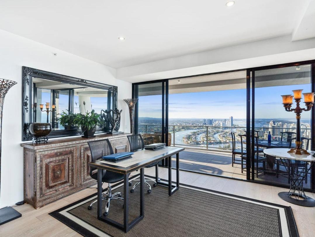 Apartment Circle On Cavill - Hosted By Coastal Letting