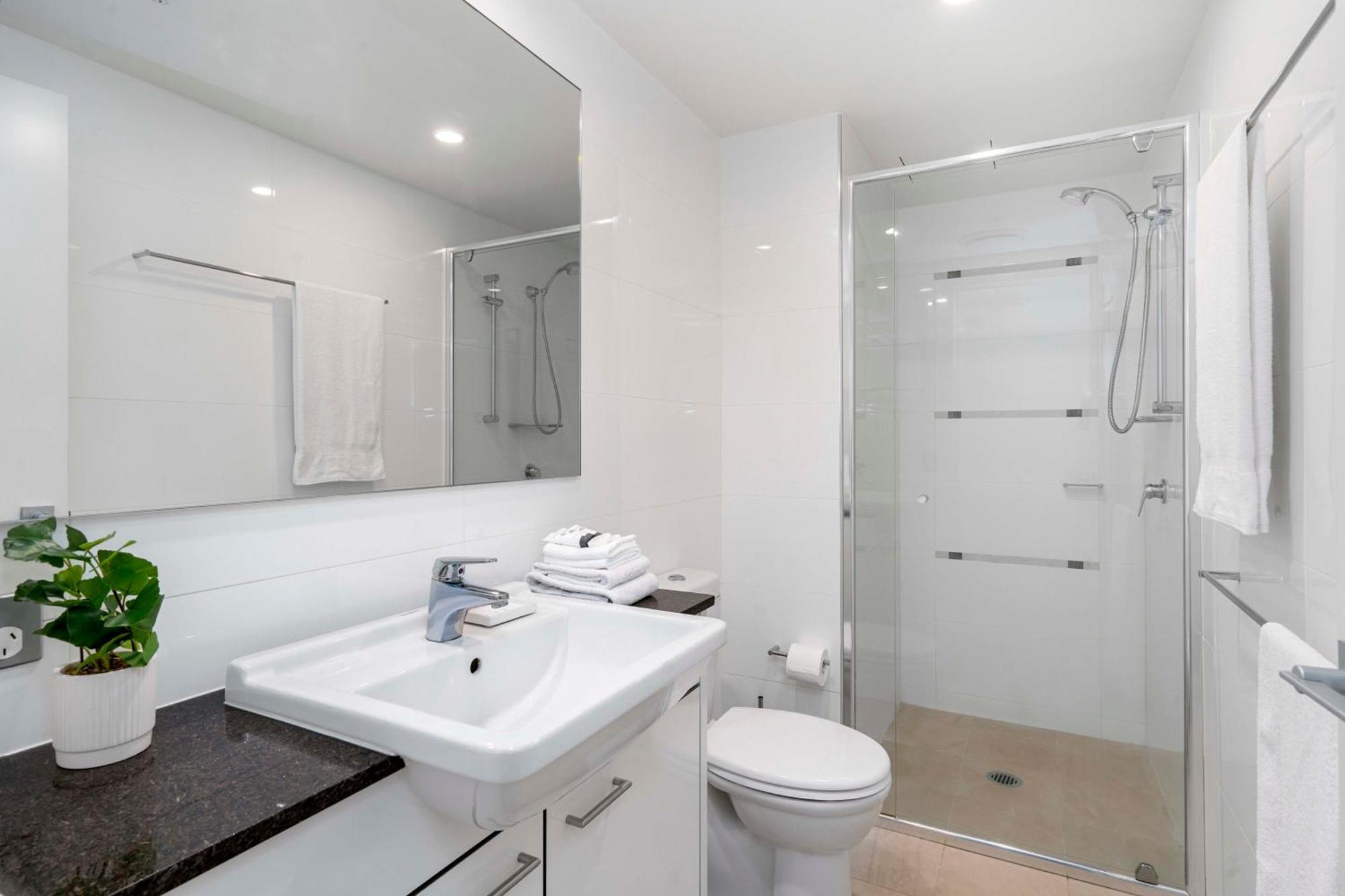 Apartment Sierra Grand Broadbeach - Self Contained & Privately Managed