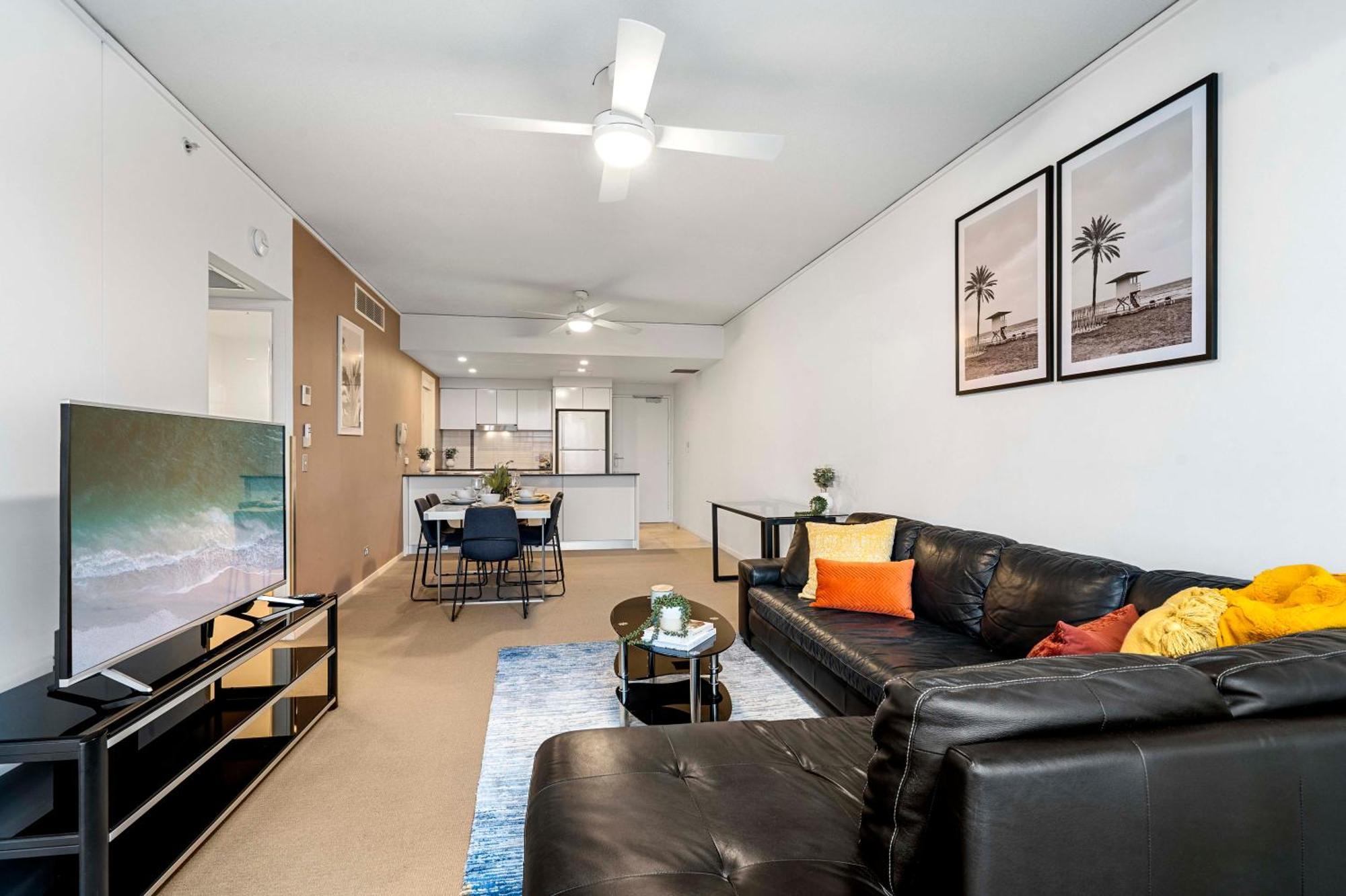 Sierra Grand Broadbeach - Self Contained & Privately Managed Gold Coast