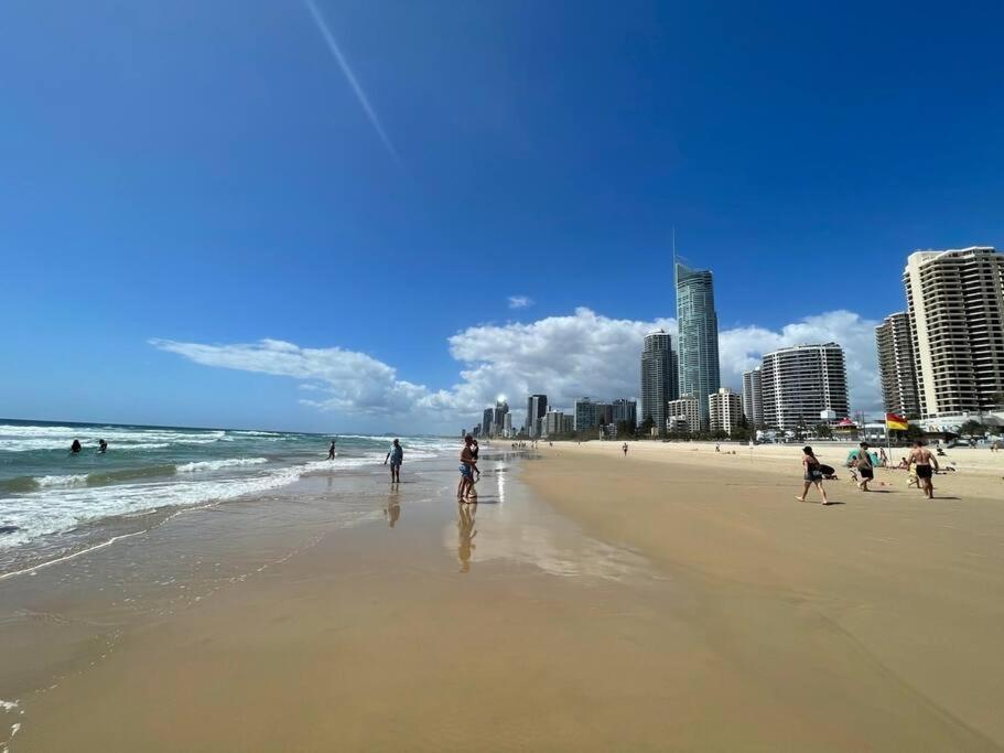 50 K Surfers Paradise Gold Coast