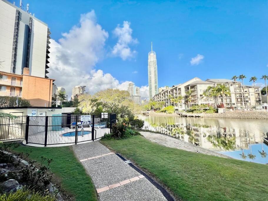 Apartment 50 K Surfers Paradise Gold Coast