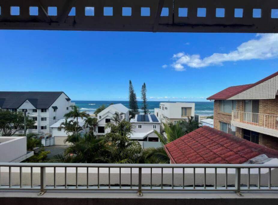 Apartment Jefferson Palms - Burleigh Letting *