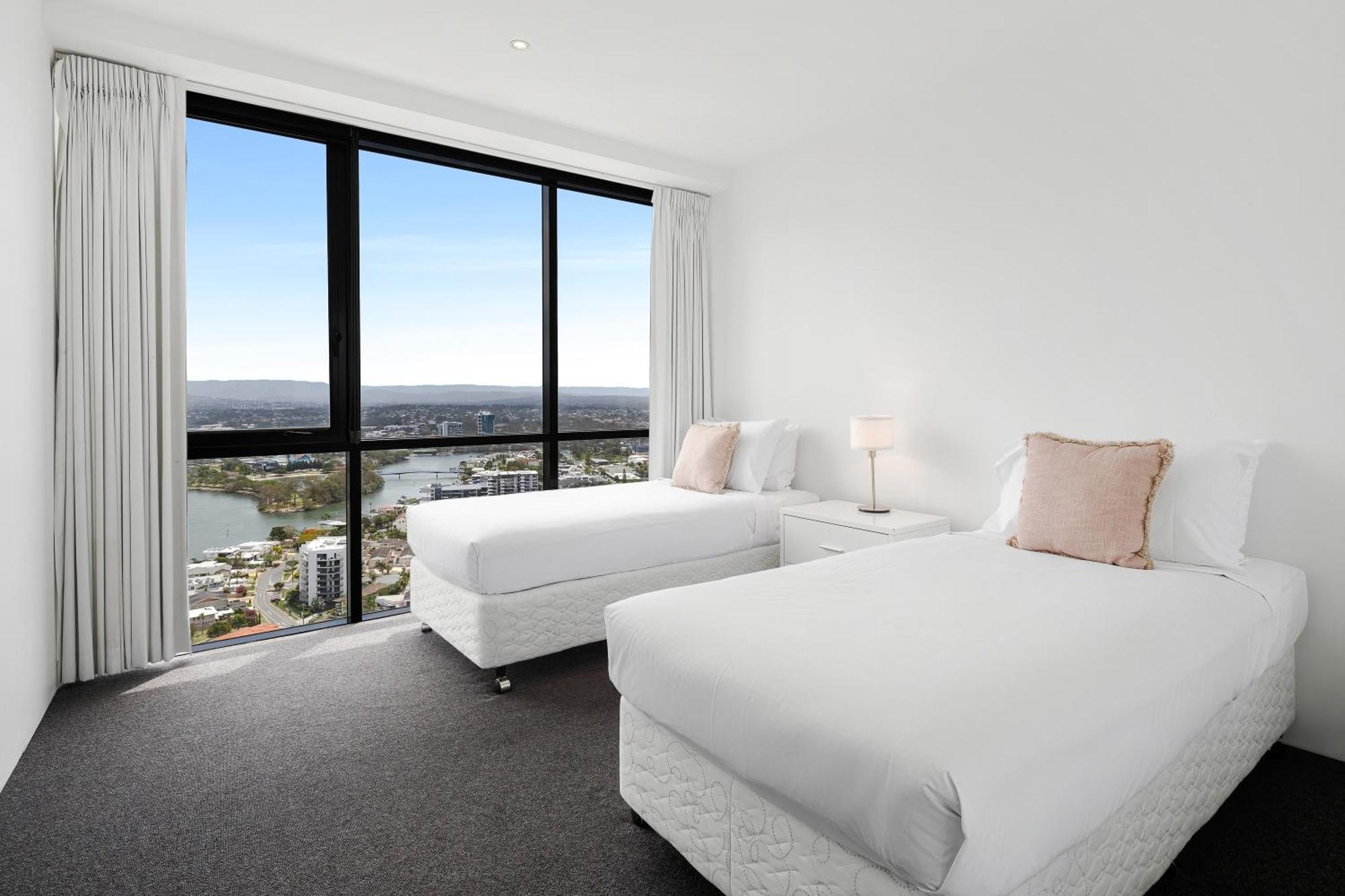 Circle On Cavill 4* Gold Coast