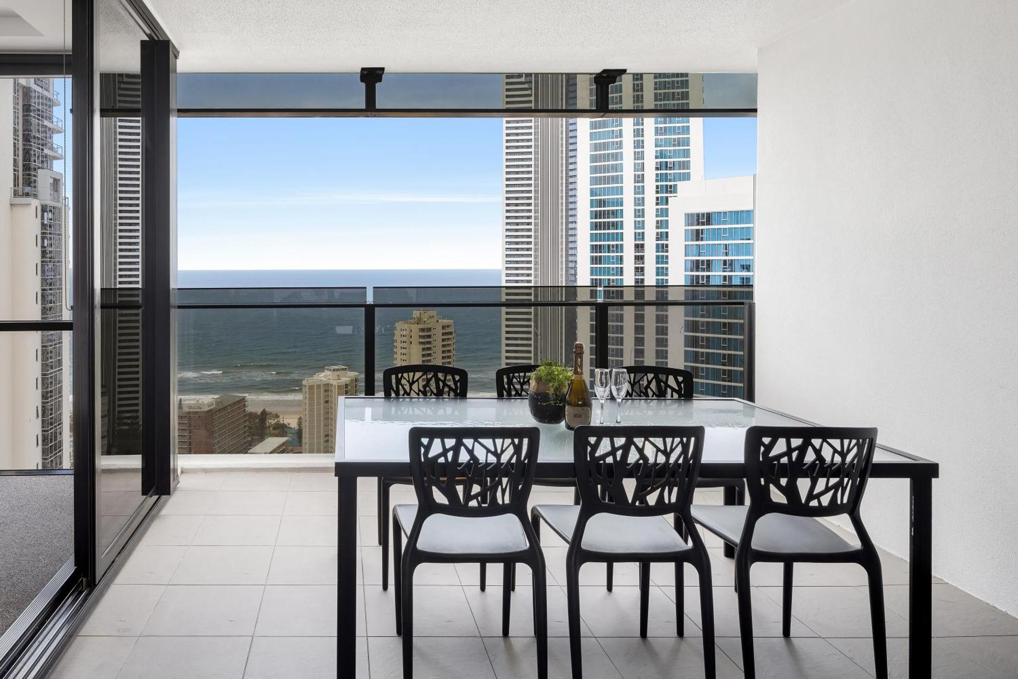 Circle On Cavill Aparthotel Gold Coast